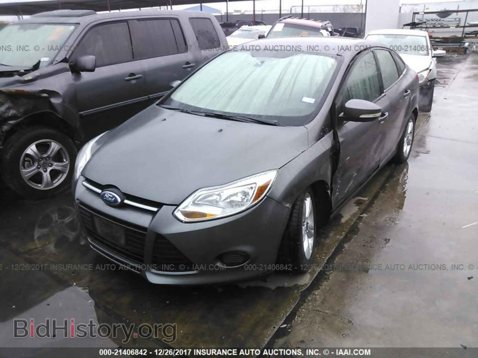 2013 Ford Focus - VIN: 1FADP3F21DL289715 - Photo 2