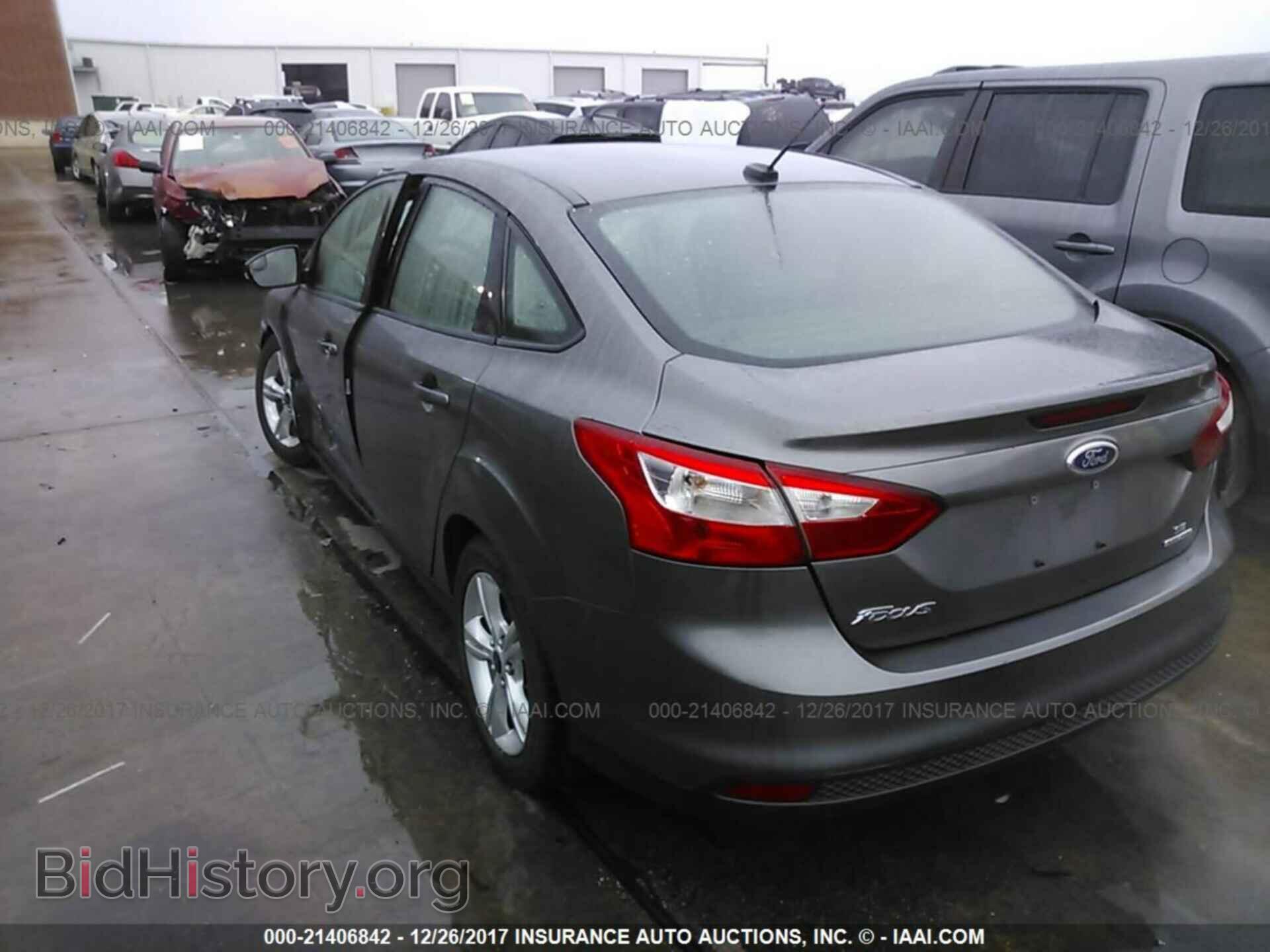 2013 Ford Focus - VIN: 1FADP3F21DL289715 - Photo 3