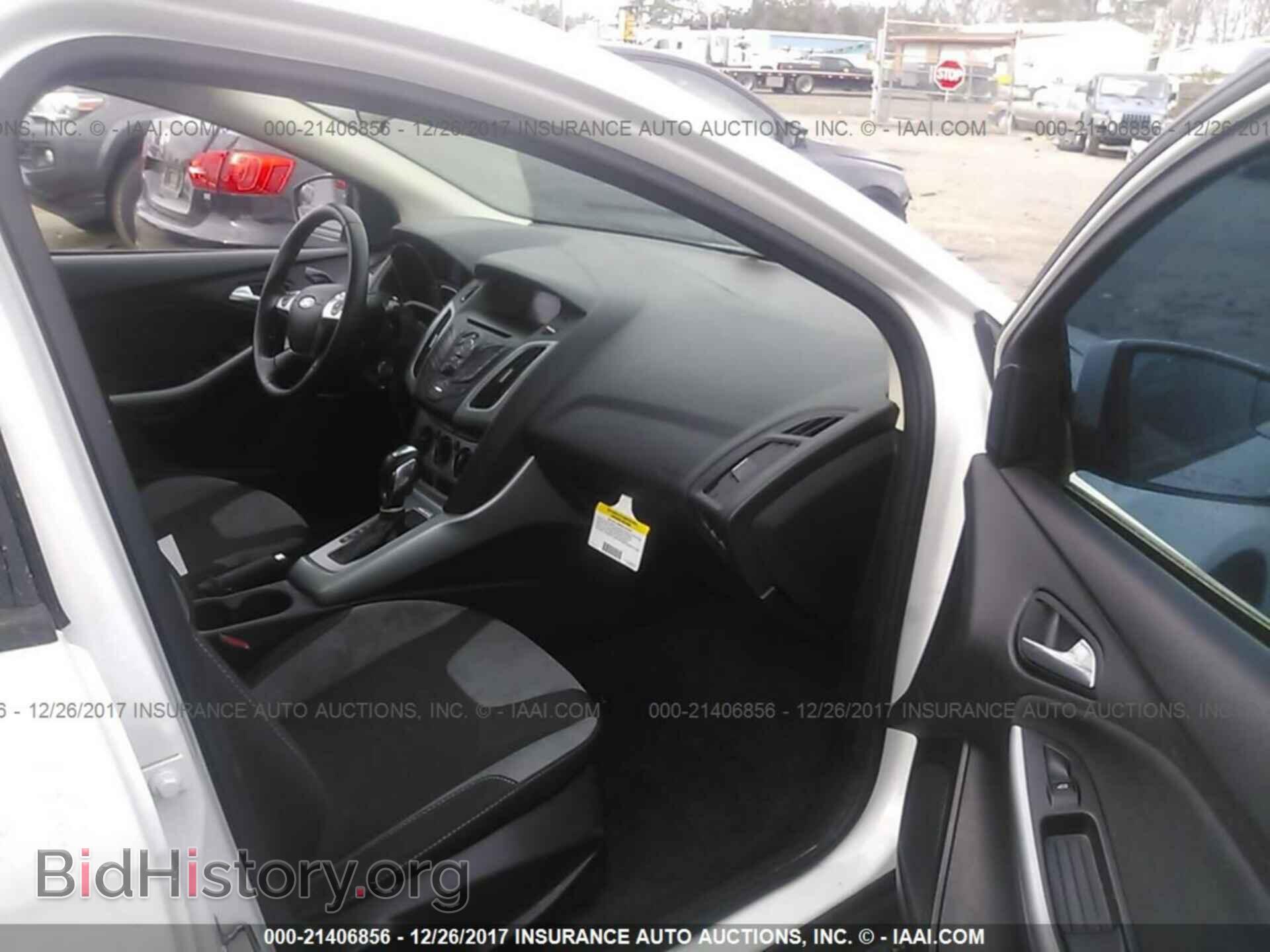 2012 Ford Focus - VIN: 1FAHP3F21CL241793 - Фото 5