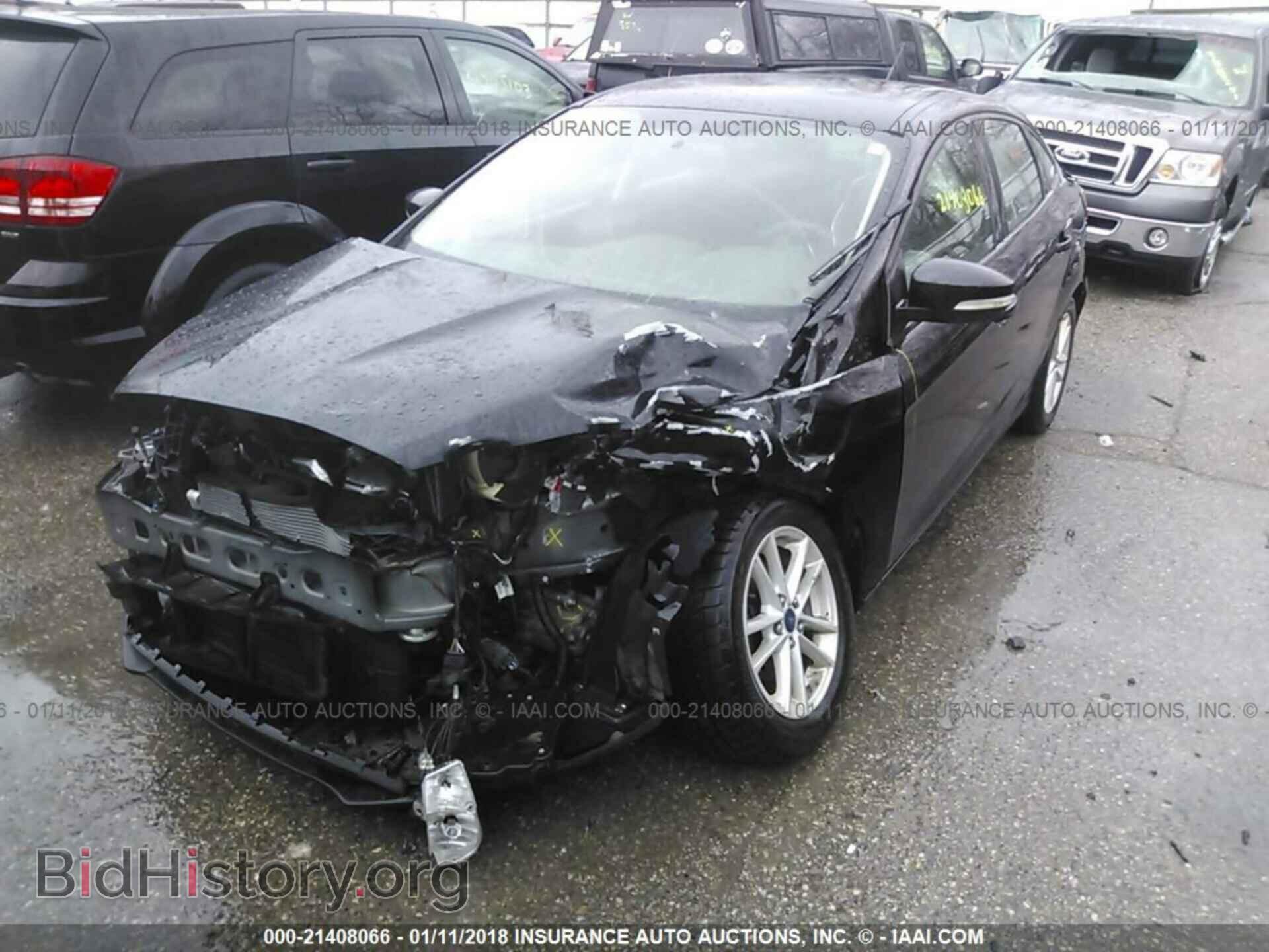 2015 Ford Focus - VIN: 1FADP3FE1FL228751 - Photo 2
