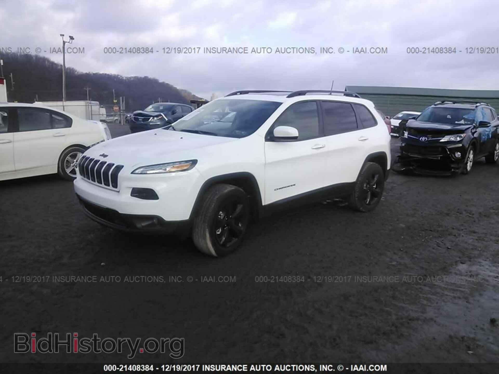 2018 Jeep Cherokee - VIN: 1C4PJMDB4JD539472 - Фото 2