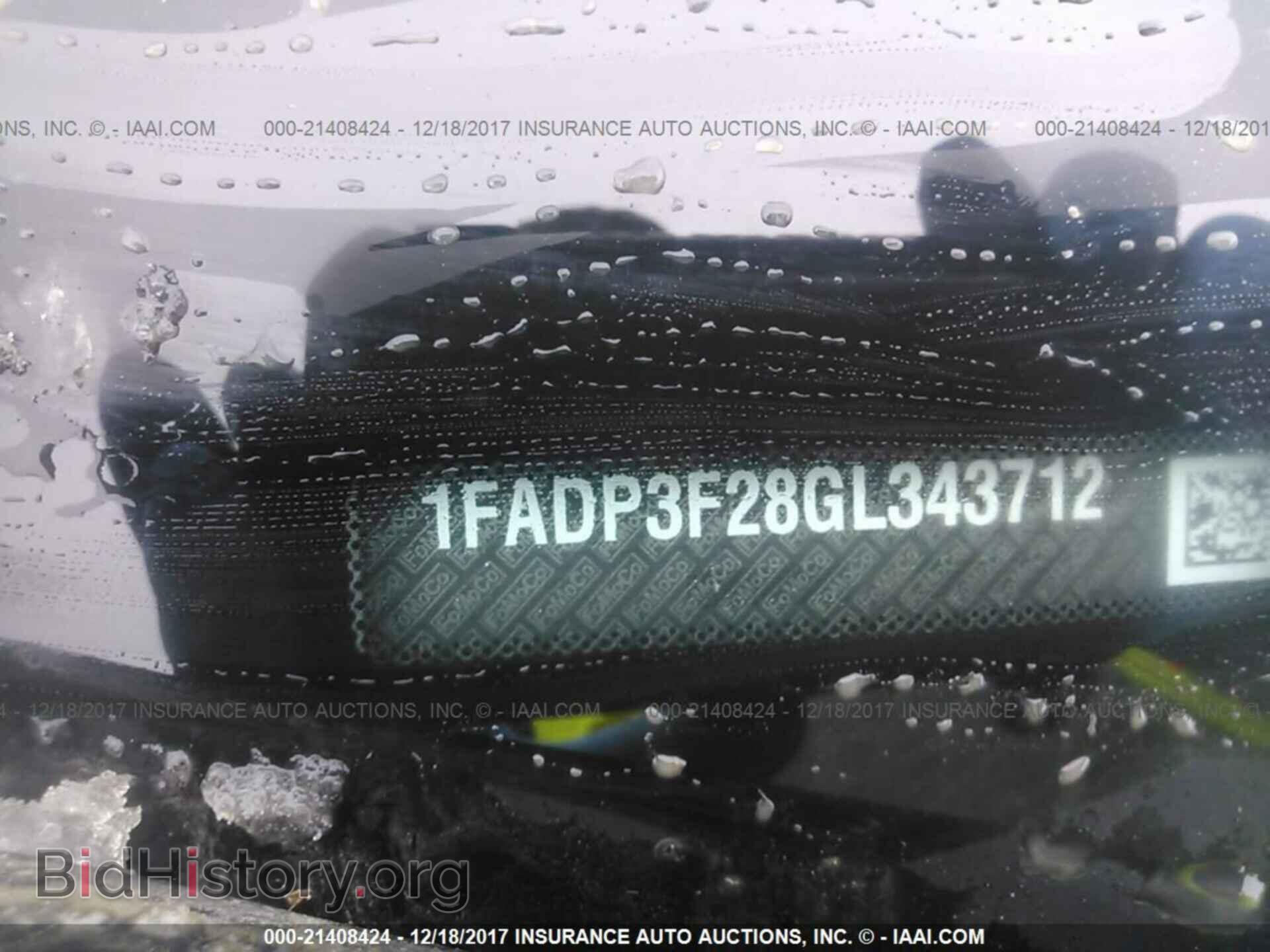 2016 Ford Focus - VIN: 1FADP3F28GL343712 - Photo 9