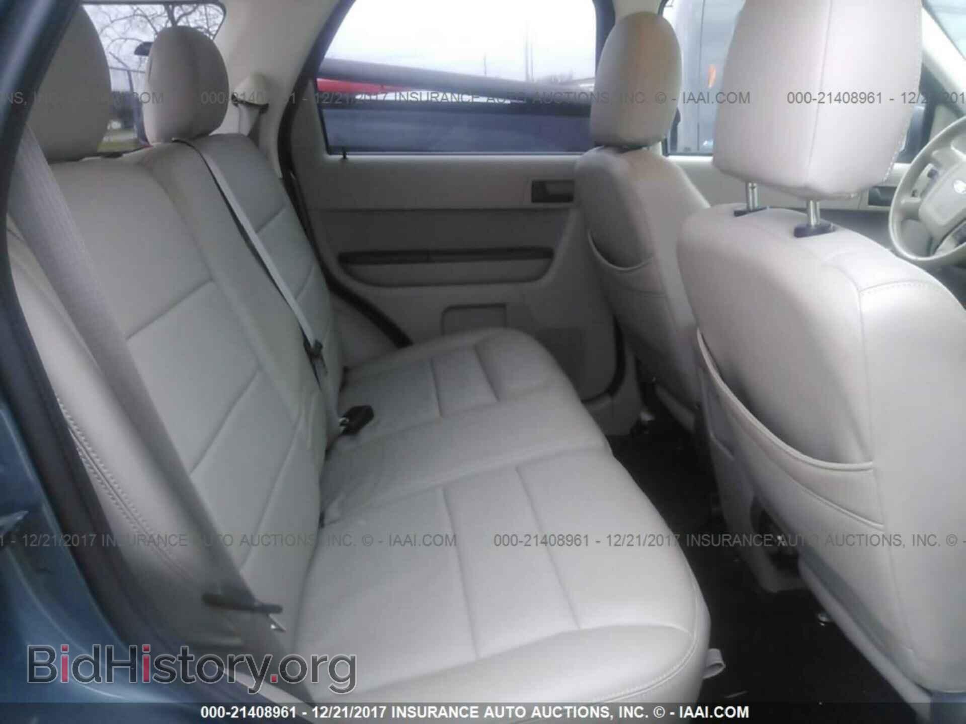 2012 Ford Escape - VIN: 1FMCU0D79CKB11496 - Photo 8