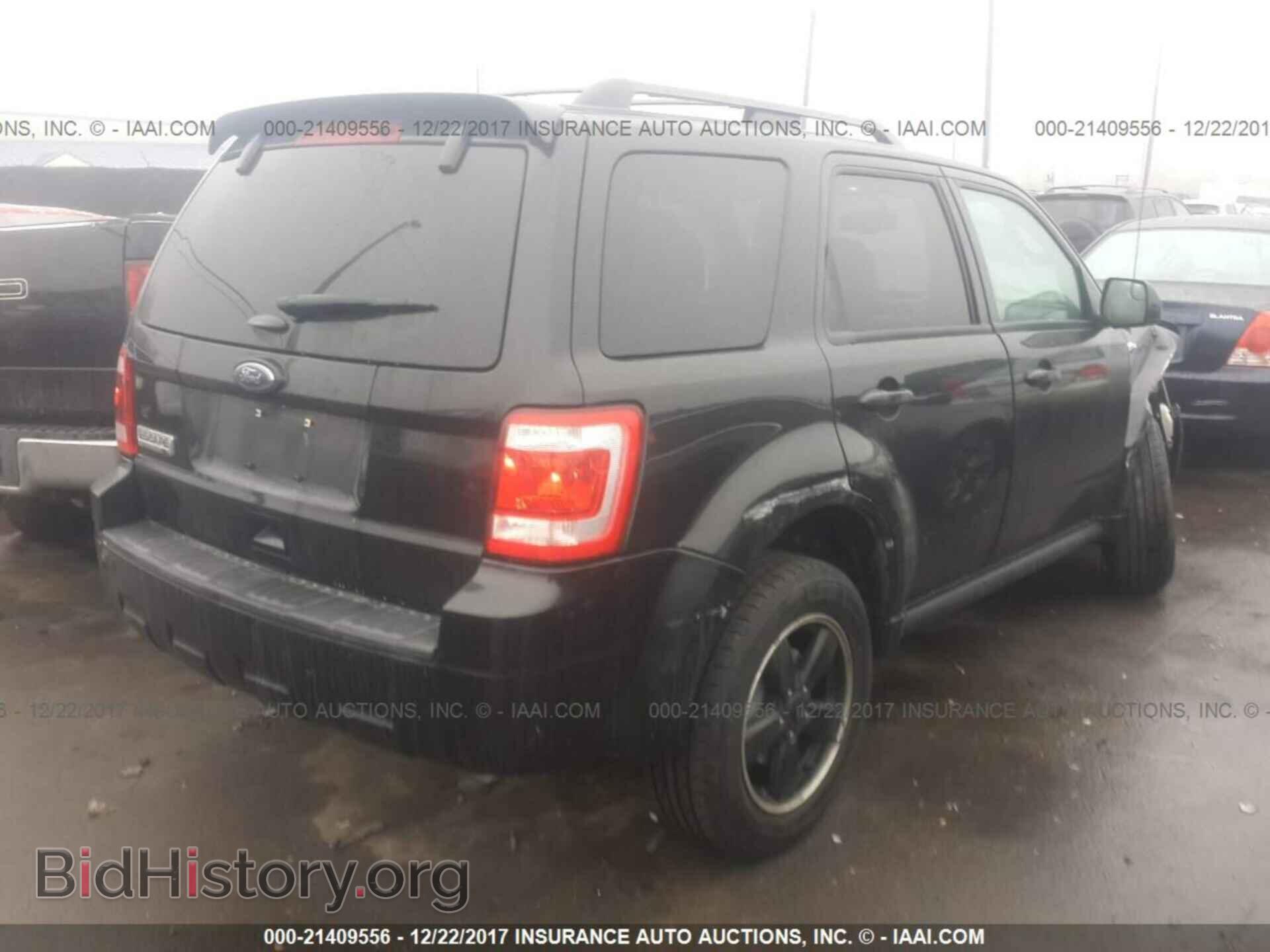 2011 Ford Escape - VIN: 1FMCU0DG0BKB12065 - Photo 4