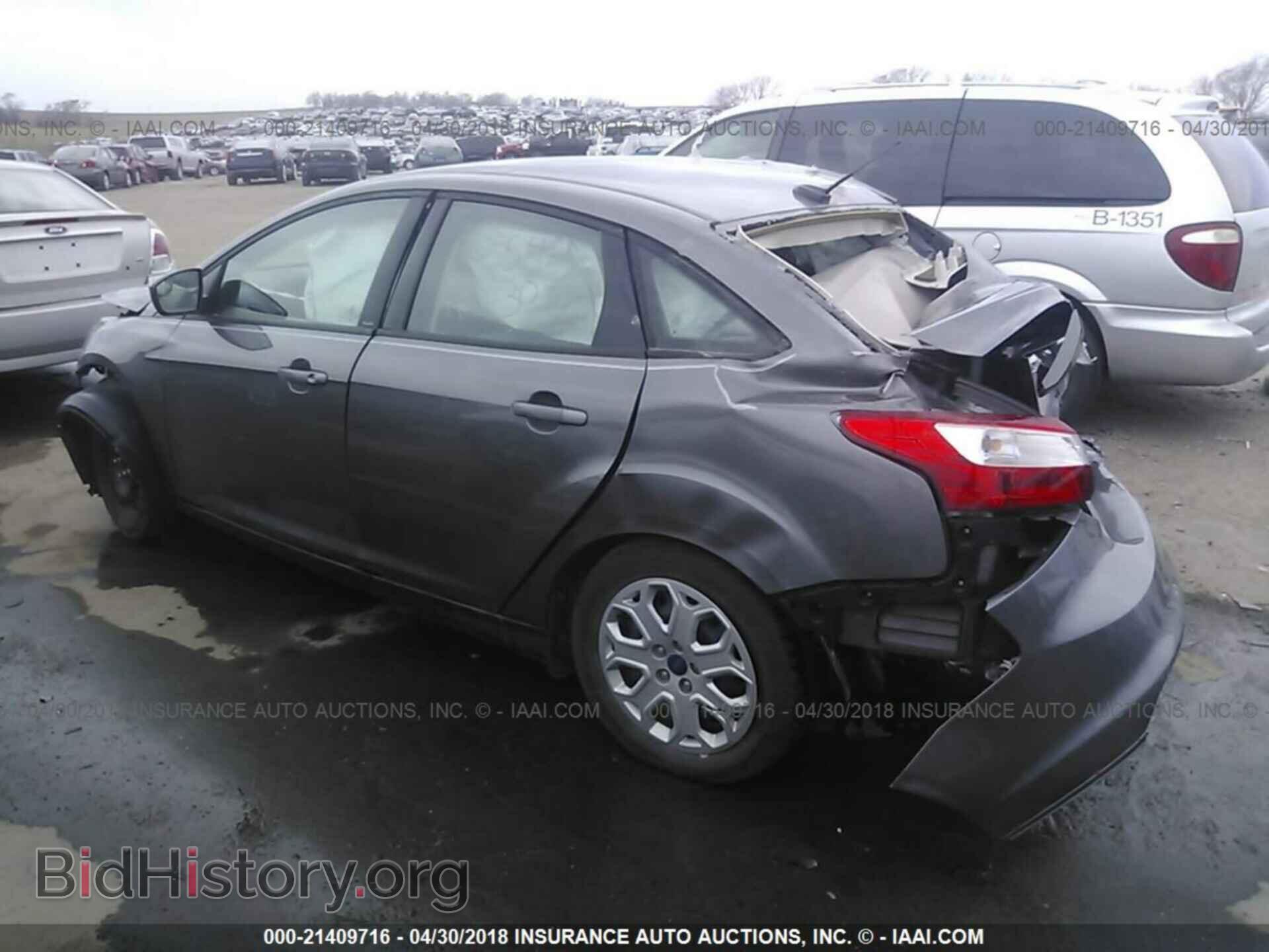 2012 Ford Focus - VIN: 1FAHP3F23CL242105 - Фото 3
