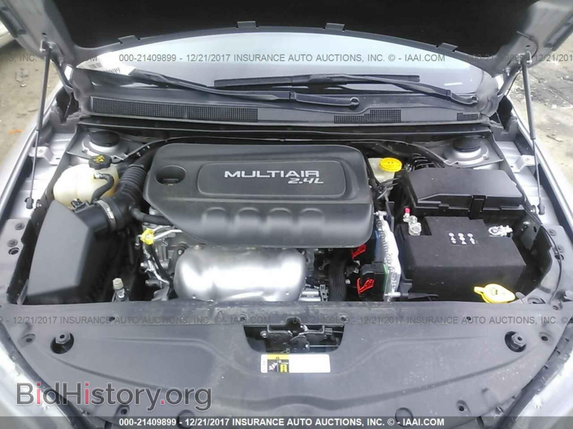 2016 Chrysler 200 - VIN: 1C3CCCAB1GN136130 - Photo 10