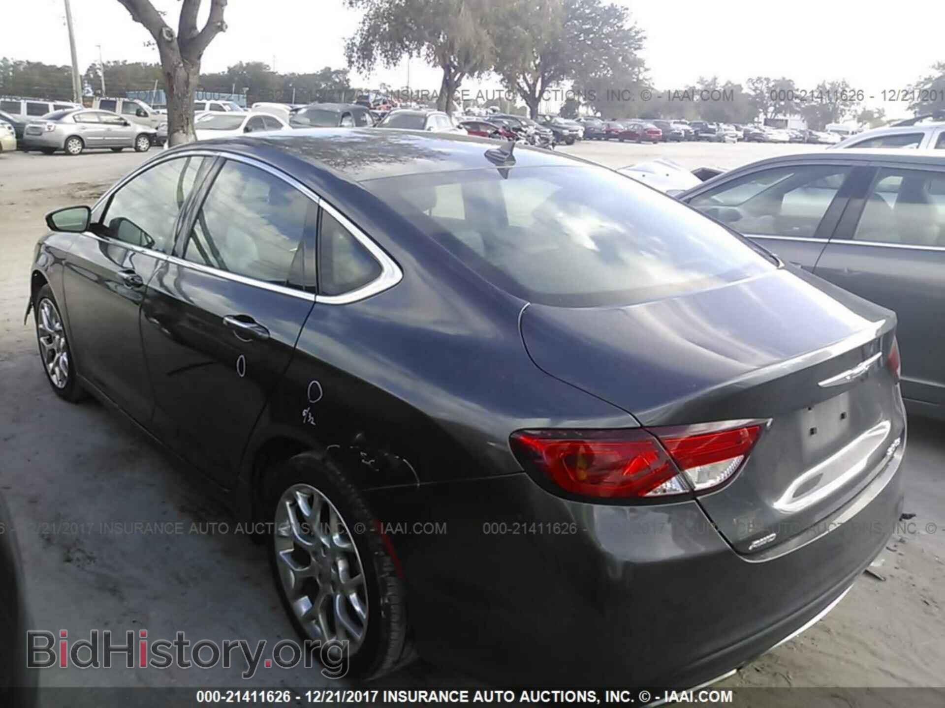 2015 Chrysler 200 - VIN: 1C3CCCEG0FN553534 - Photo 3