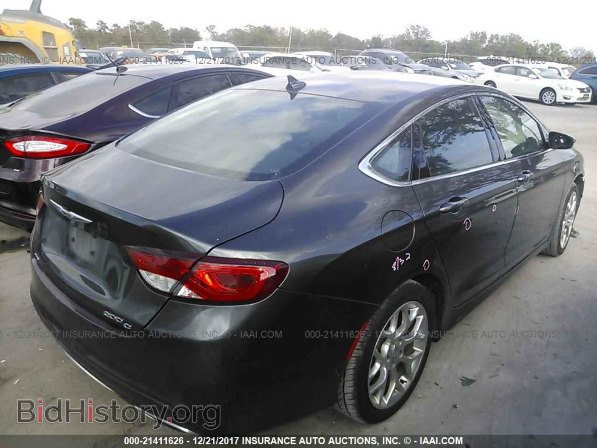 2015 Chrysler 200 - VIN: 1C3CCCEG0FN553534 - Photo 4