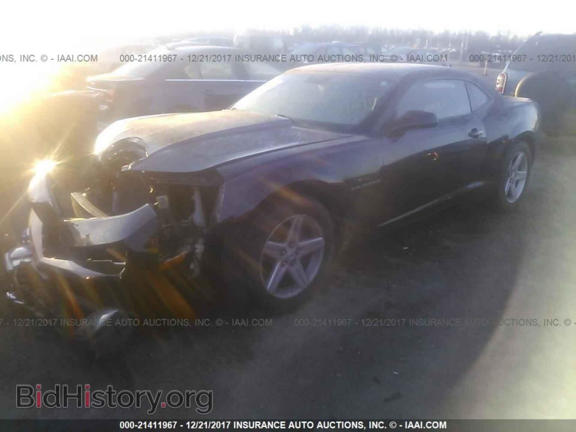 2011 Chevrolet Camaro - VIN: 2G1FF1ED0B9214210 - Фото 2