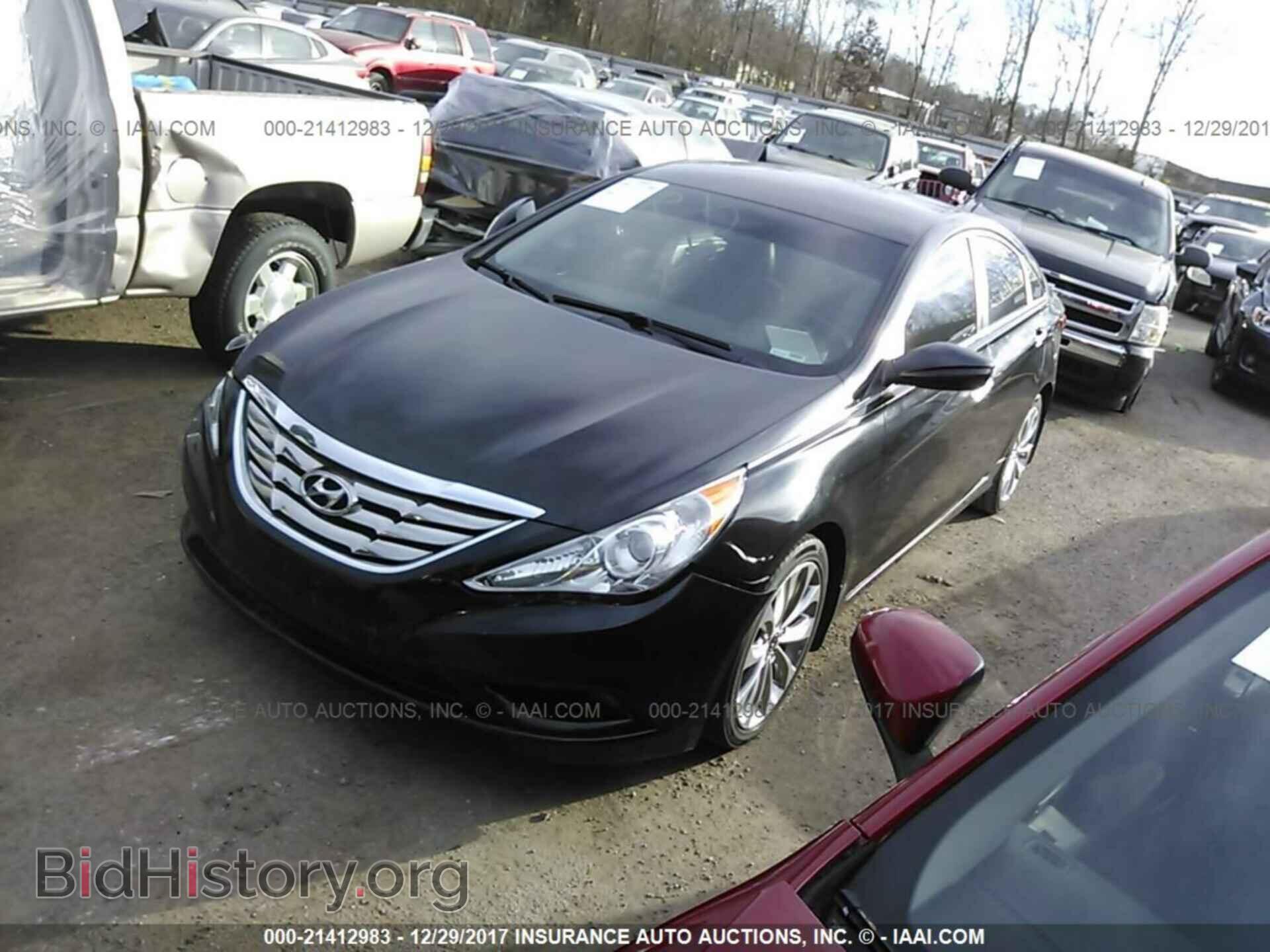 2012 Hyundai Sonata - VIN: 5NPEC4AC3CH502120 - Фото 2