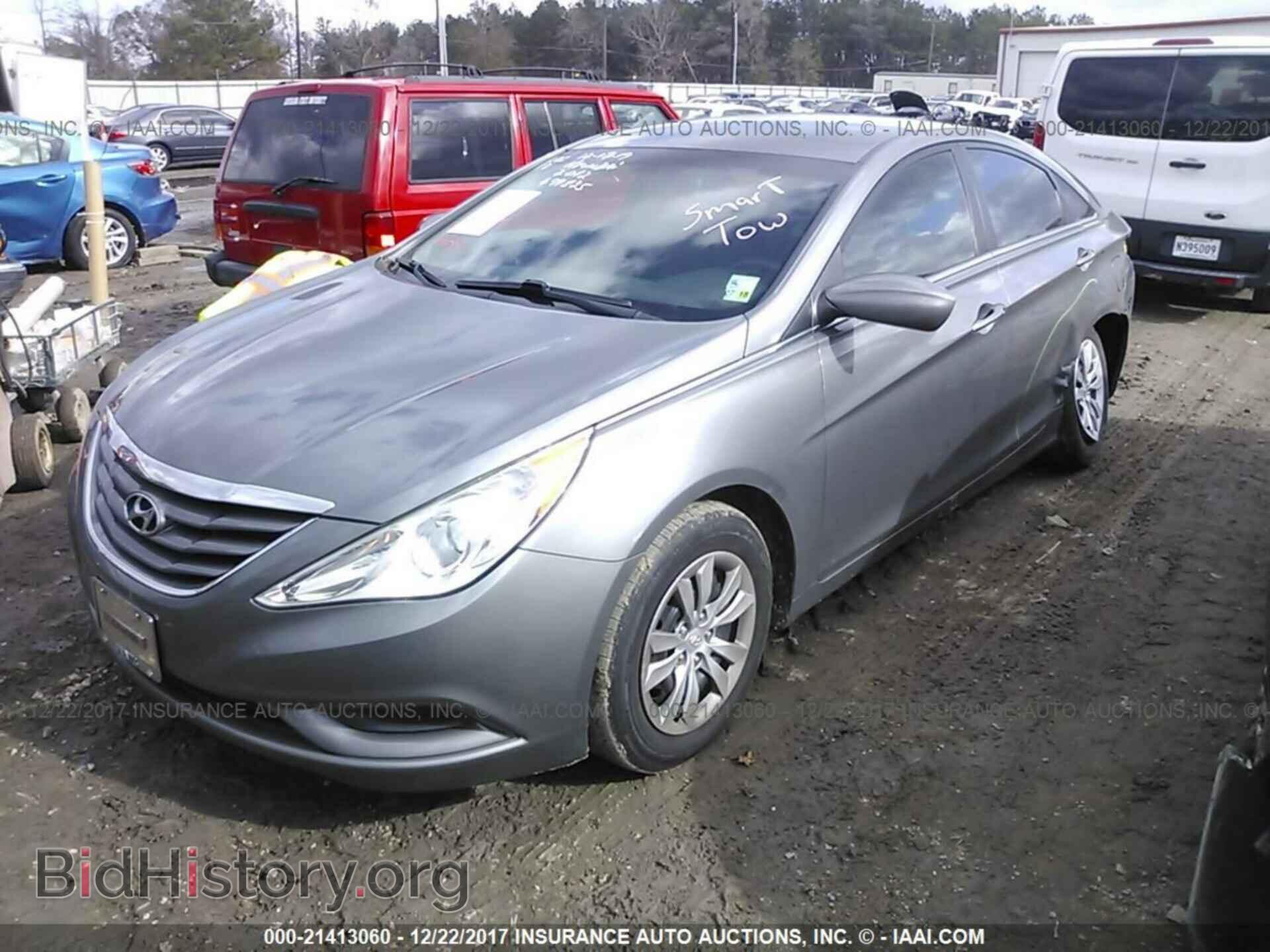 2012 Hyundai Sonata - VIN: 5NPEB4AC8CH479825 - Фото 2