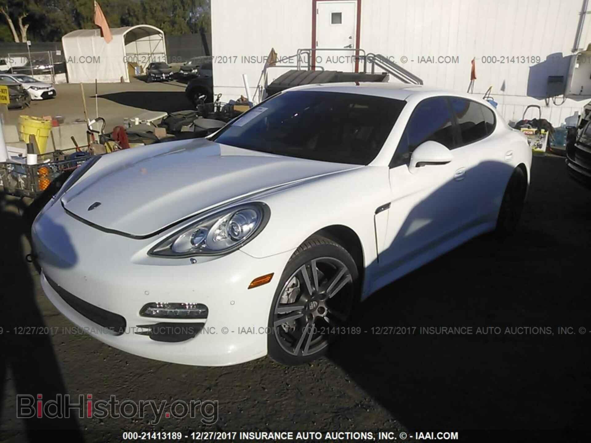2013 Porsche Panamera - VIN: WP0AA2A74DL011080 - Фото 2