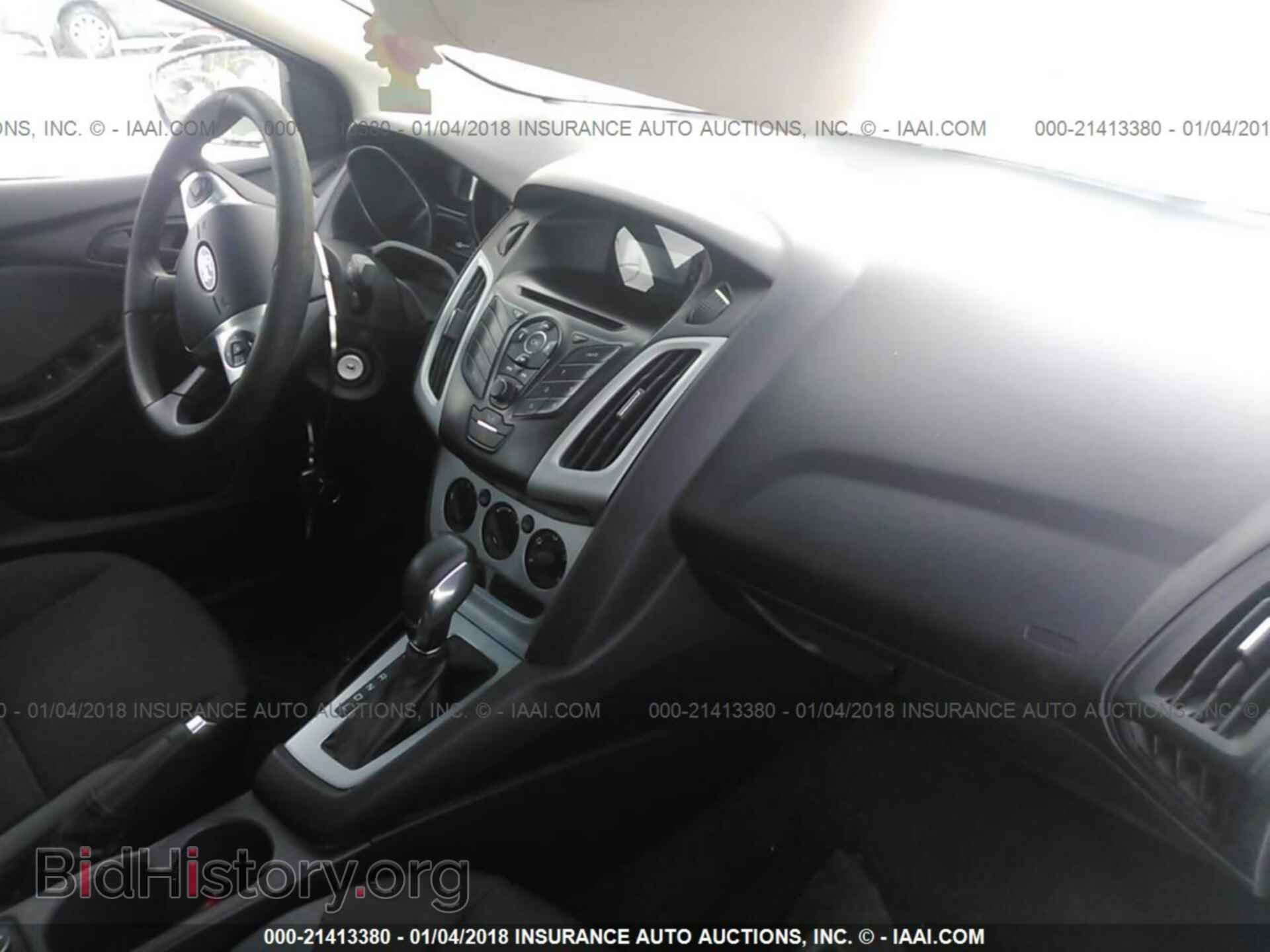 2012 Ford Focus - VIN: 1FAHP3F22CL211332 - Фото 5