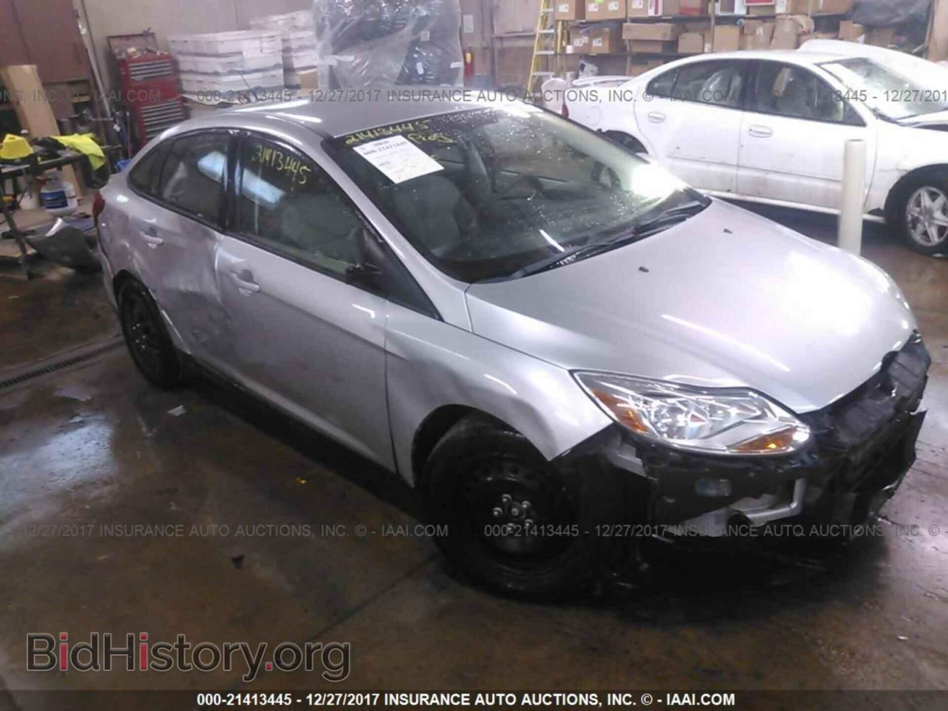 Photo 1FAHP3F22CL215381 - Ford Focus 2012