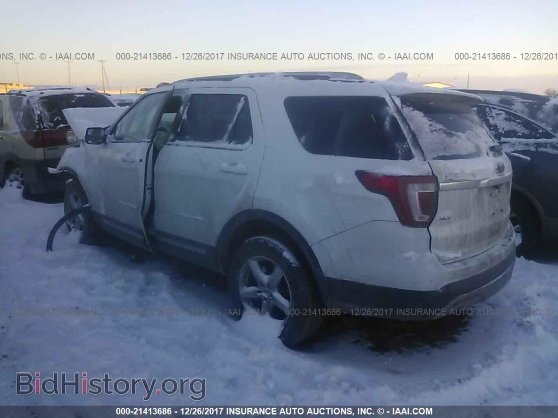 2016 Ford Explorer - VIN: 1FM5K8D82GGA38020 - Photo 3