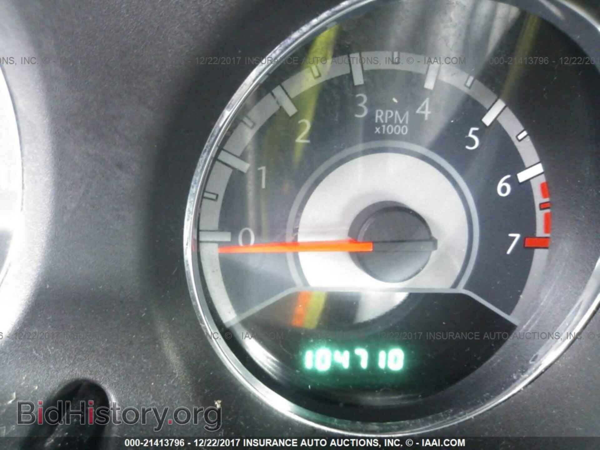 2011 Chrysler 200 - VIN: 1C3BC2FB5BN597192 - Photo 7