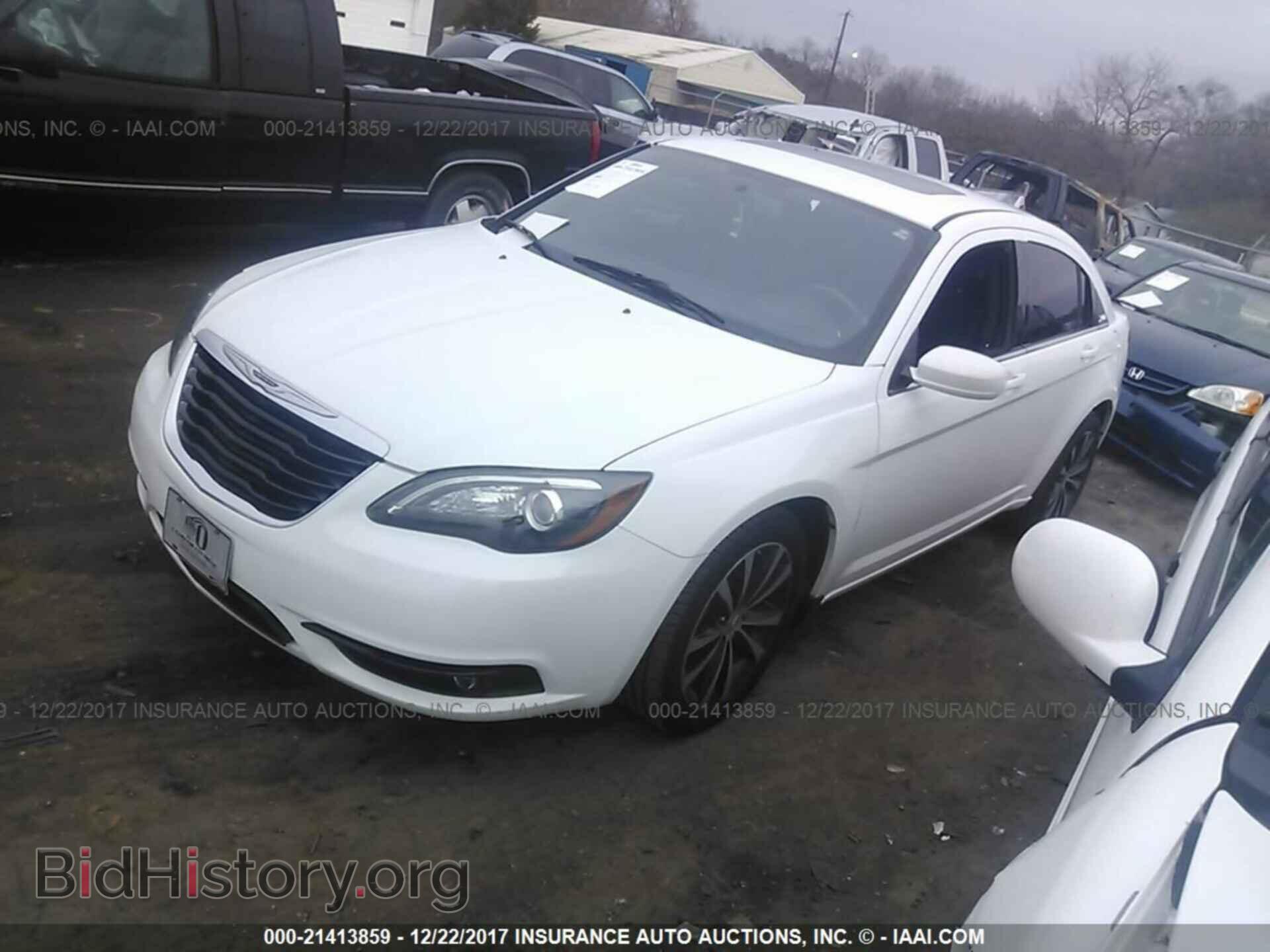 2012 Chrysler 200 - VIN: 1C3CCBBG0CN300644 - Photo 2