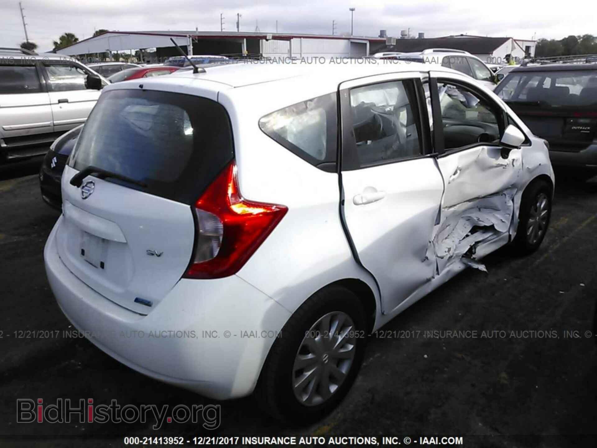 2015 Nissan Versa note - VIN: 3N1CE2CP6FL404888 - Photo 4