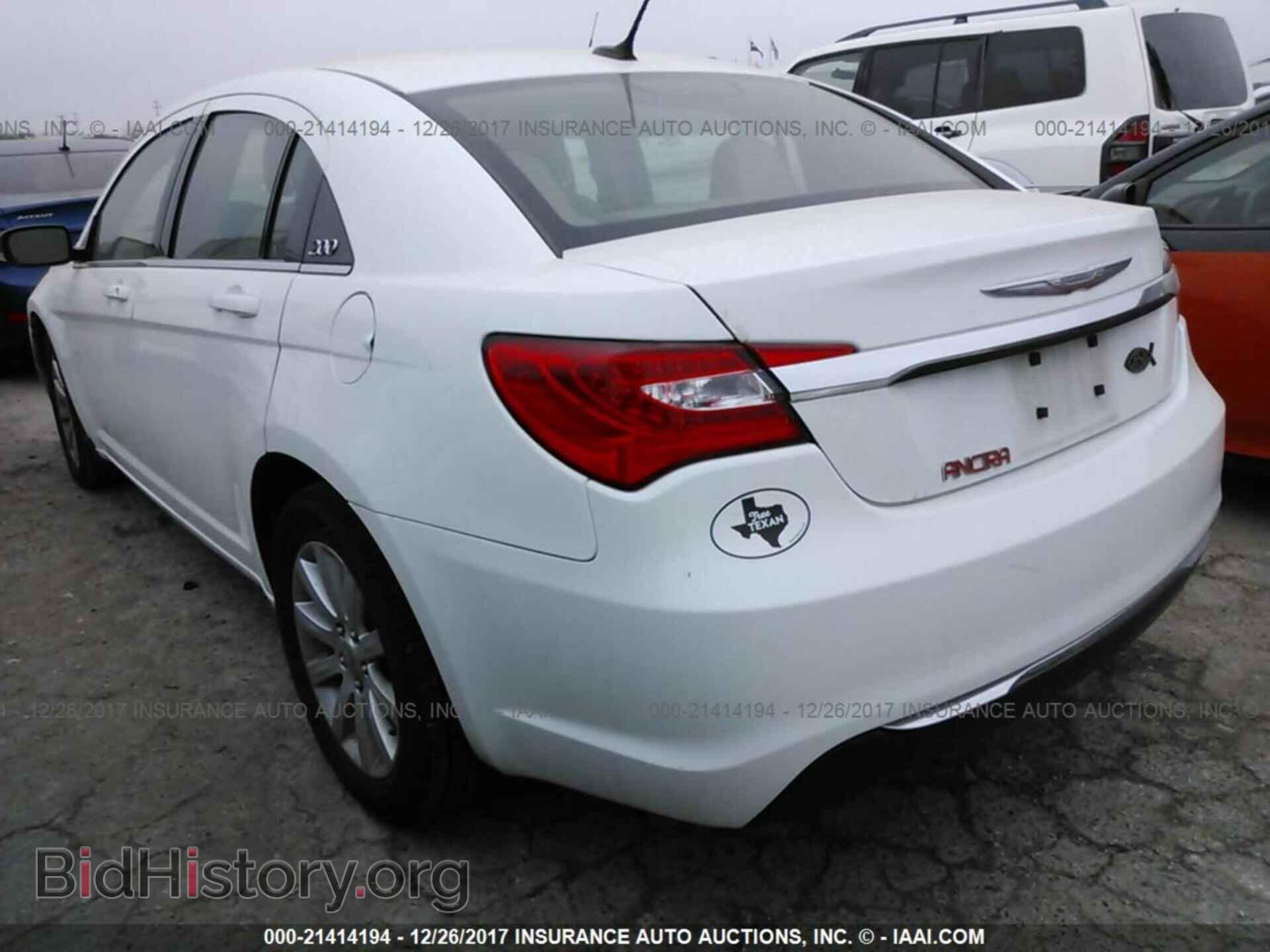 2013 Chrysler 200 - VIN: 1C3CCBBB1DN577745 - Photo 3