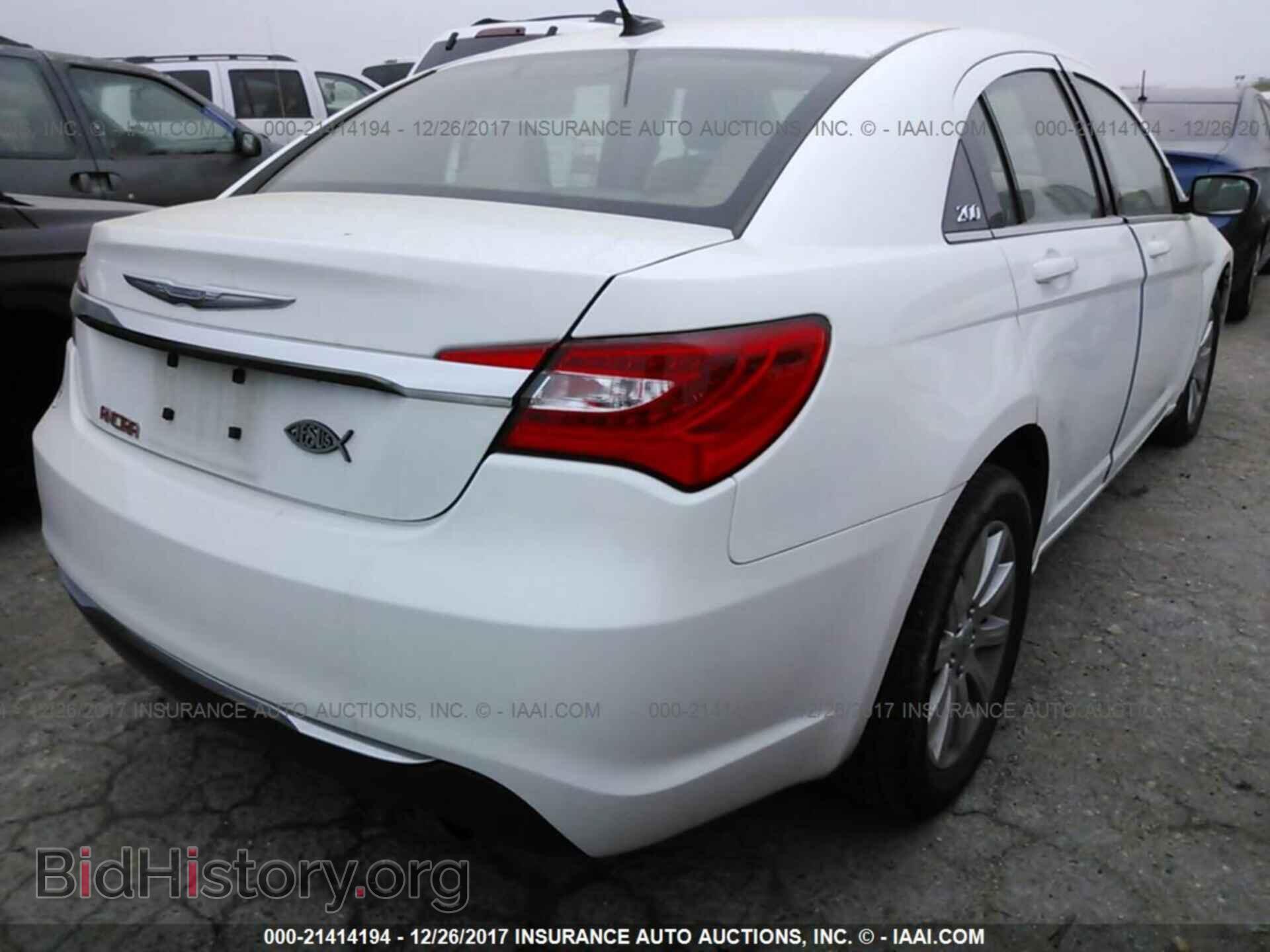 2013 Chrysler 200 - VIN: 1C3CCBBB1DN577745 - Photo 4