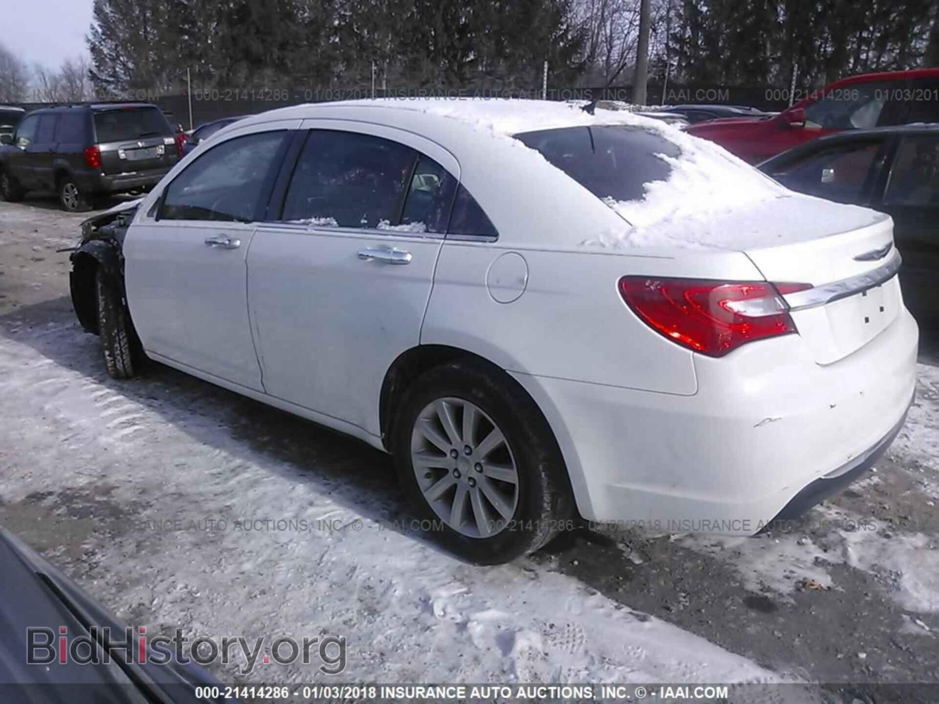 2013 Chrysler 200 - VIN: 1C3CCBCG2DN701886 - Фото 3