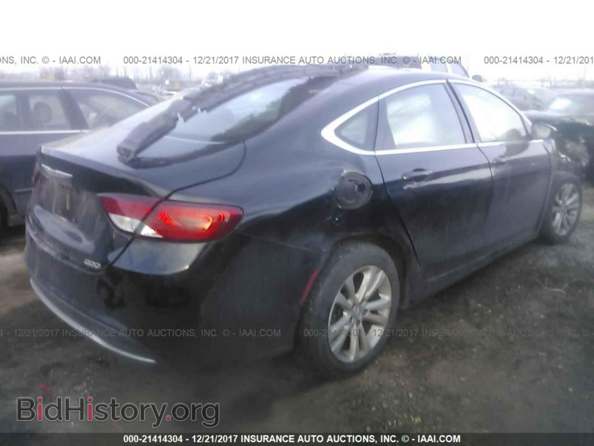 2015 Chrysler 200 - VIN: 1C3CCCAB5FN640159 - Photo 4