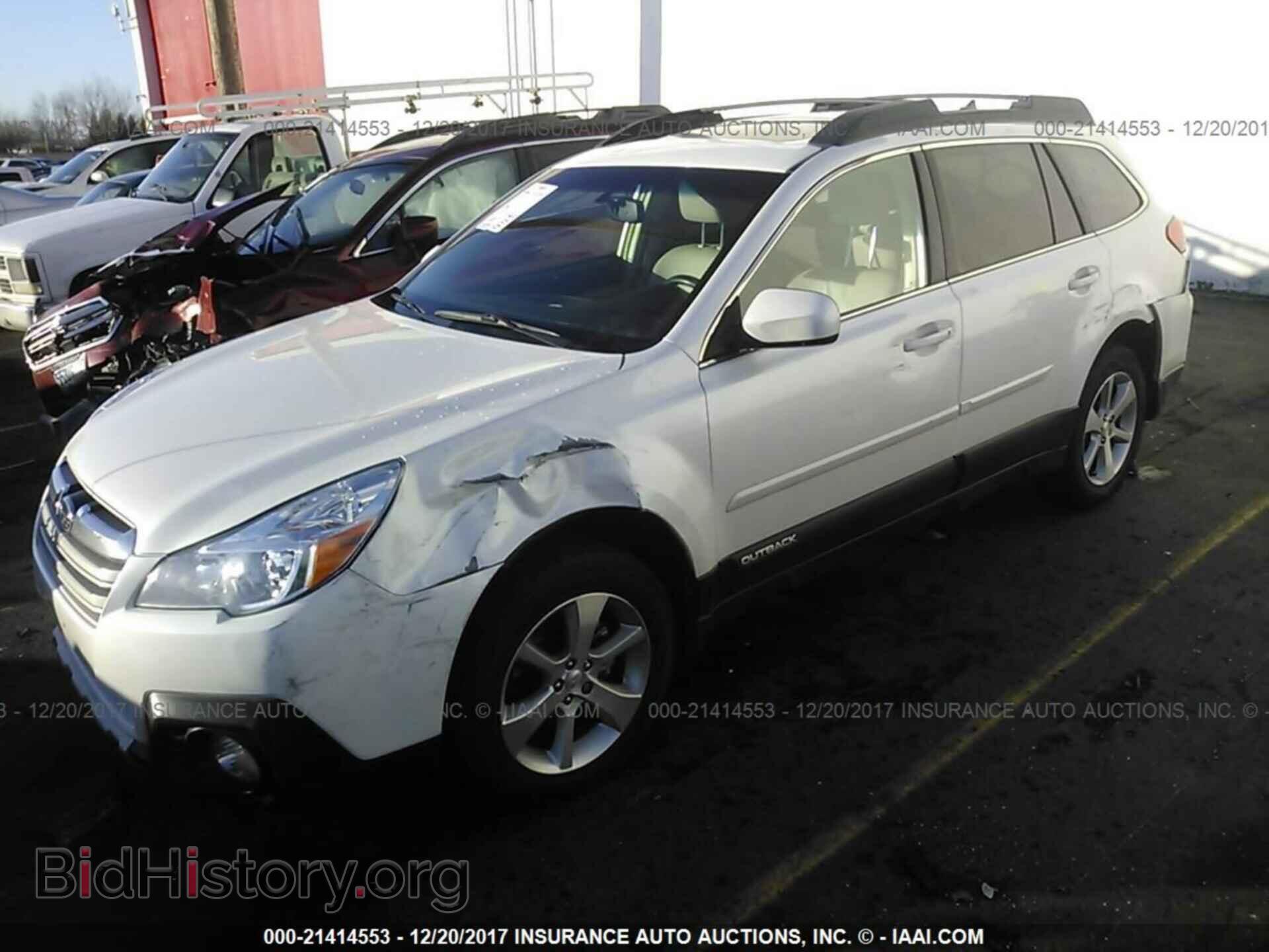 2014 Subaru Outback - VIN: 4S4BRBLC8E3291803 - Фото 2