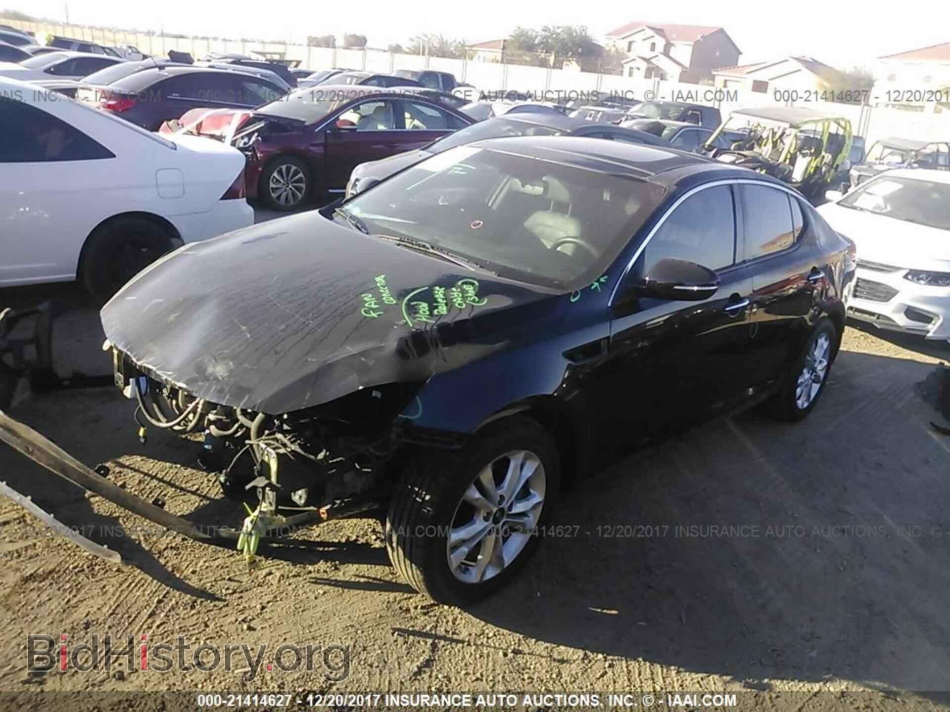 2011 Kia Optima - VIN: KNAGN4A78B5170497 - Фото 2