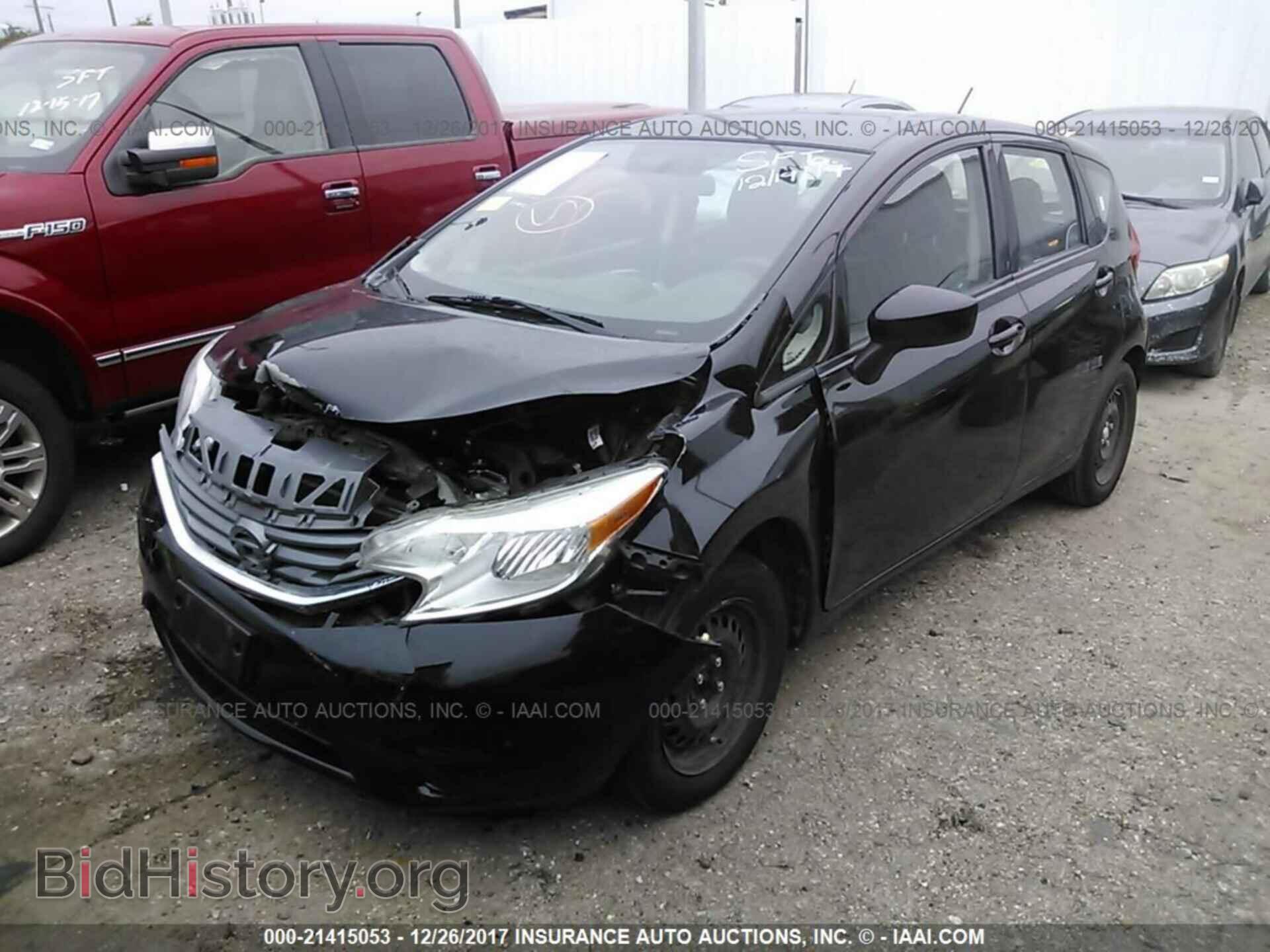 2015 Nissan Versa note - VIN: 3N1CE2CP5FL380261 - Photo 2