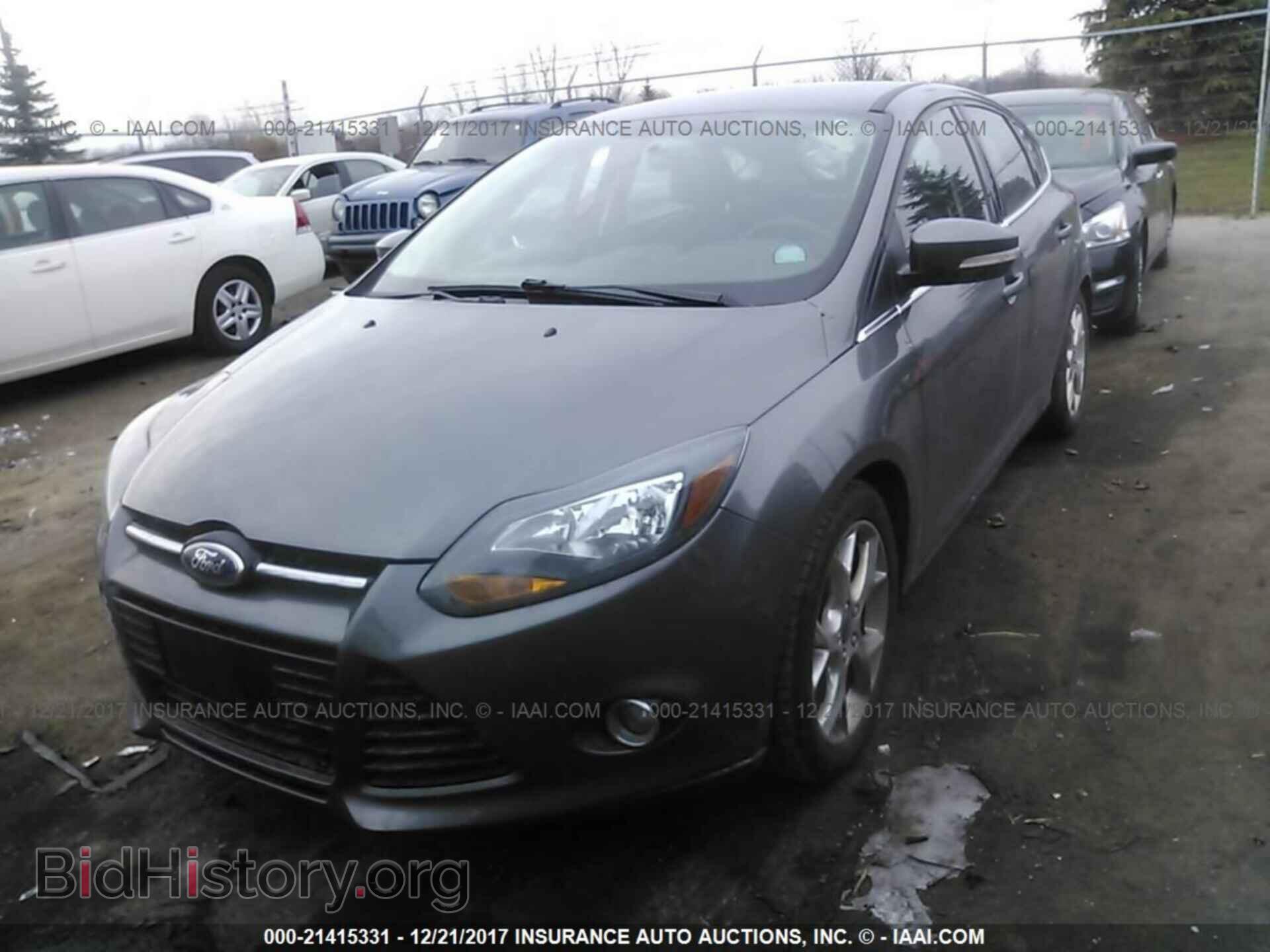 2014 Ford Focus - VIN: 1FADP3N20EL342164 - Photo 2