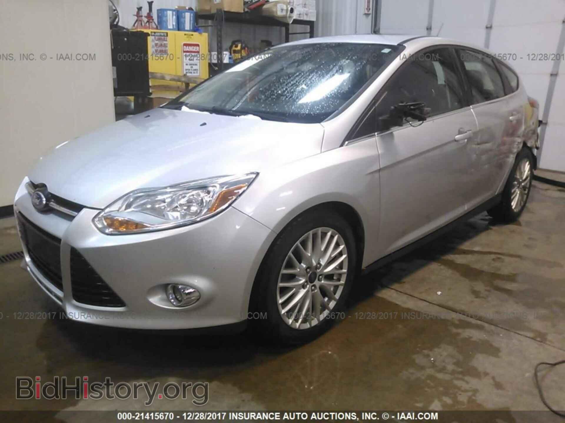 2012 Ford Focus - VIN: 1FAHP3M2XCL309611 - Фото 2