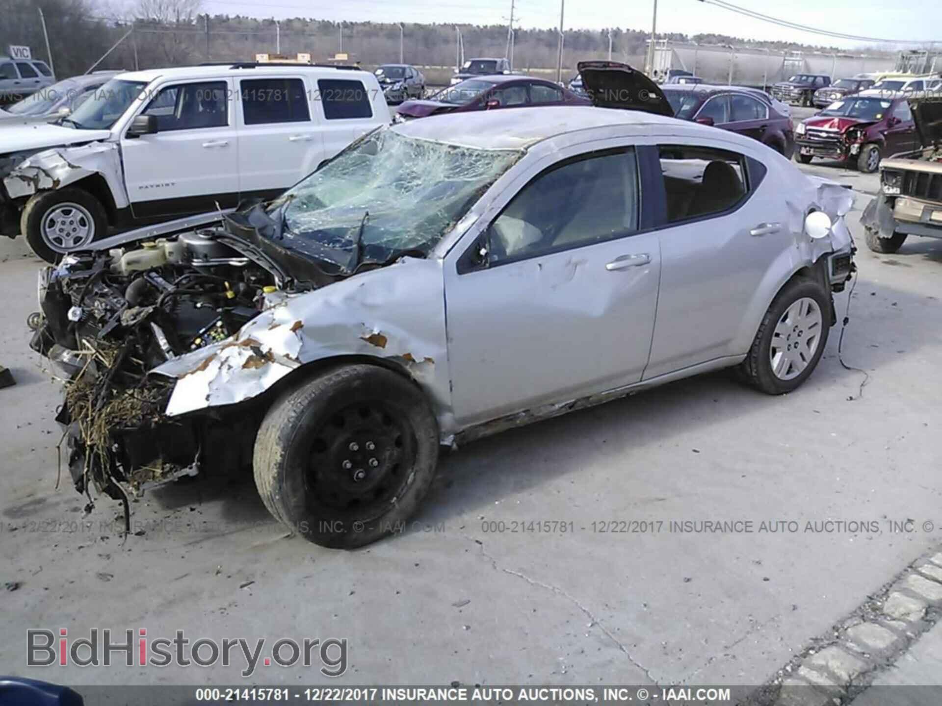 2011 Dodge Avenger - VIN: 1B3BD4FB6BN533992 - Photo 2