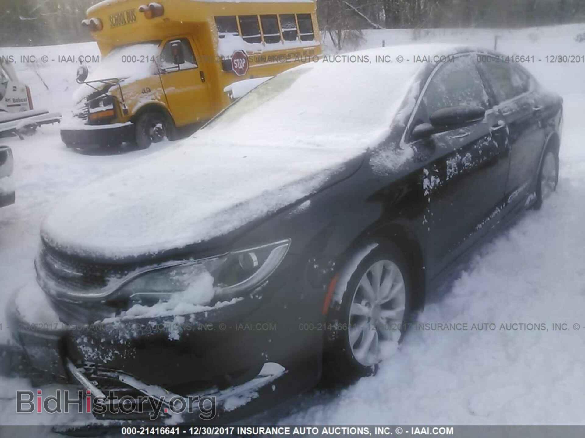 2015 Chrysler 200 - VIN: 1C3CCCCB9FN735983 - Фото 2