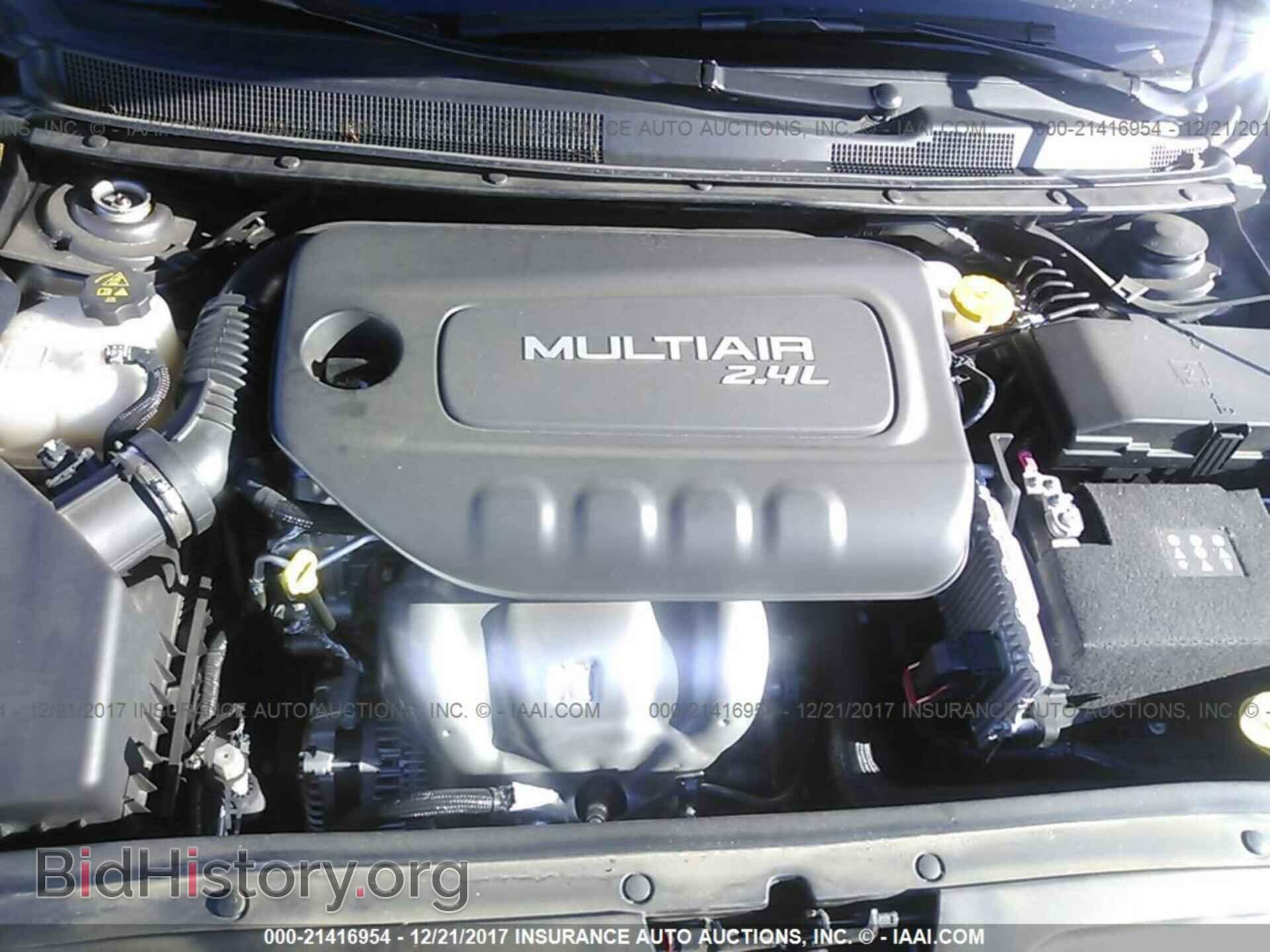 2016 Chrysler 200 - VIN: 1C3CCCBB7GN138799 - Фото 10