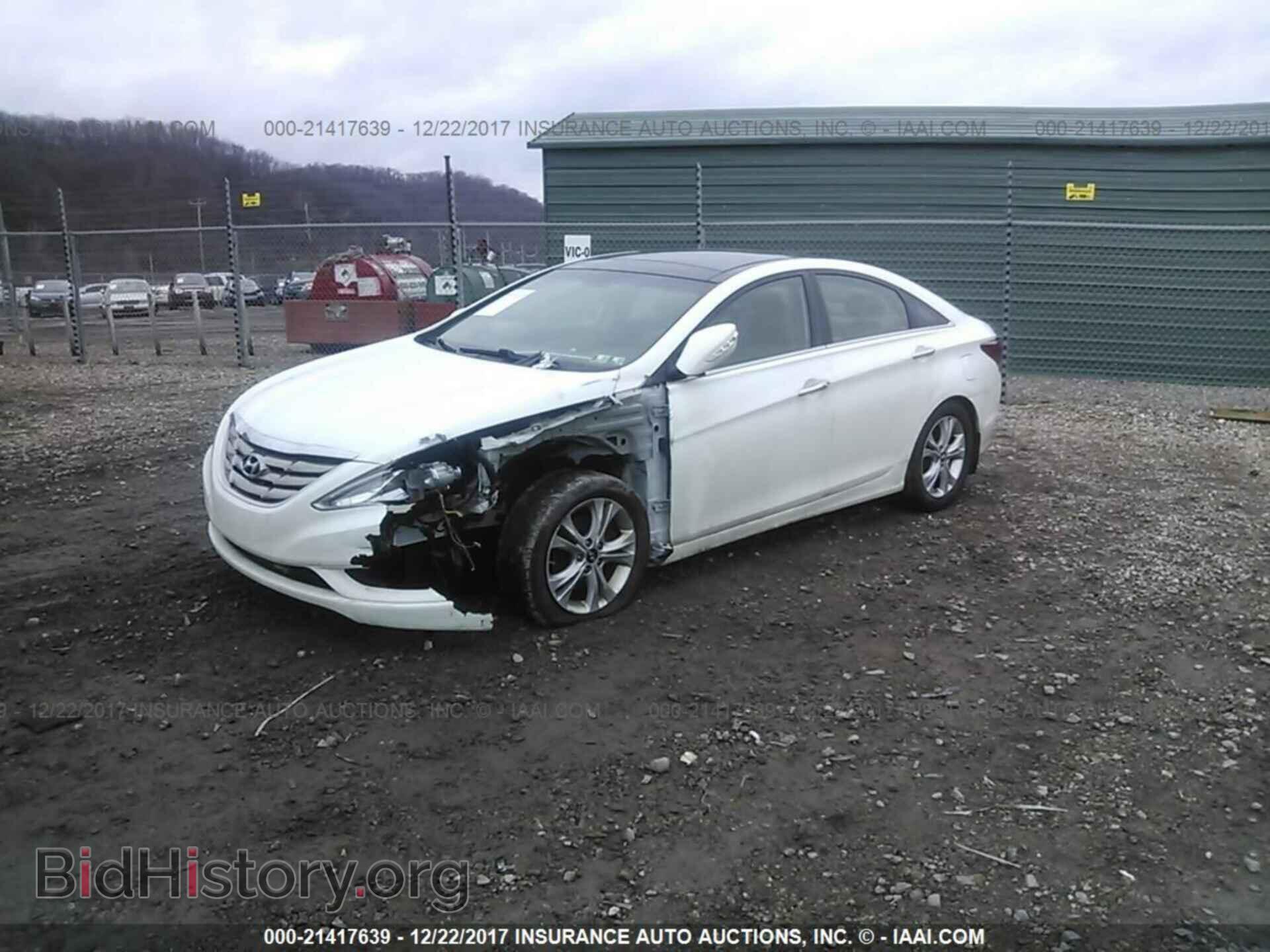 2012 Hyundai Sonata - VIN: 5NPEC4AC7CH454797 - Фото 2