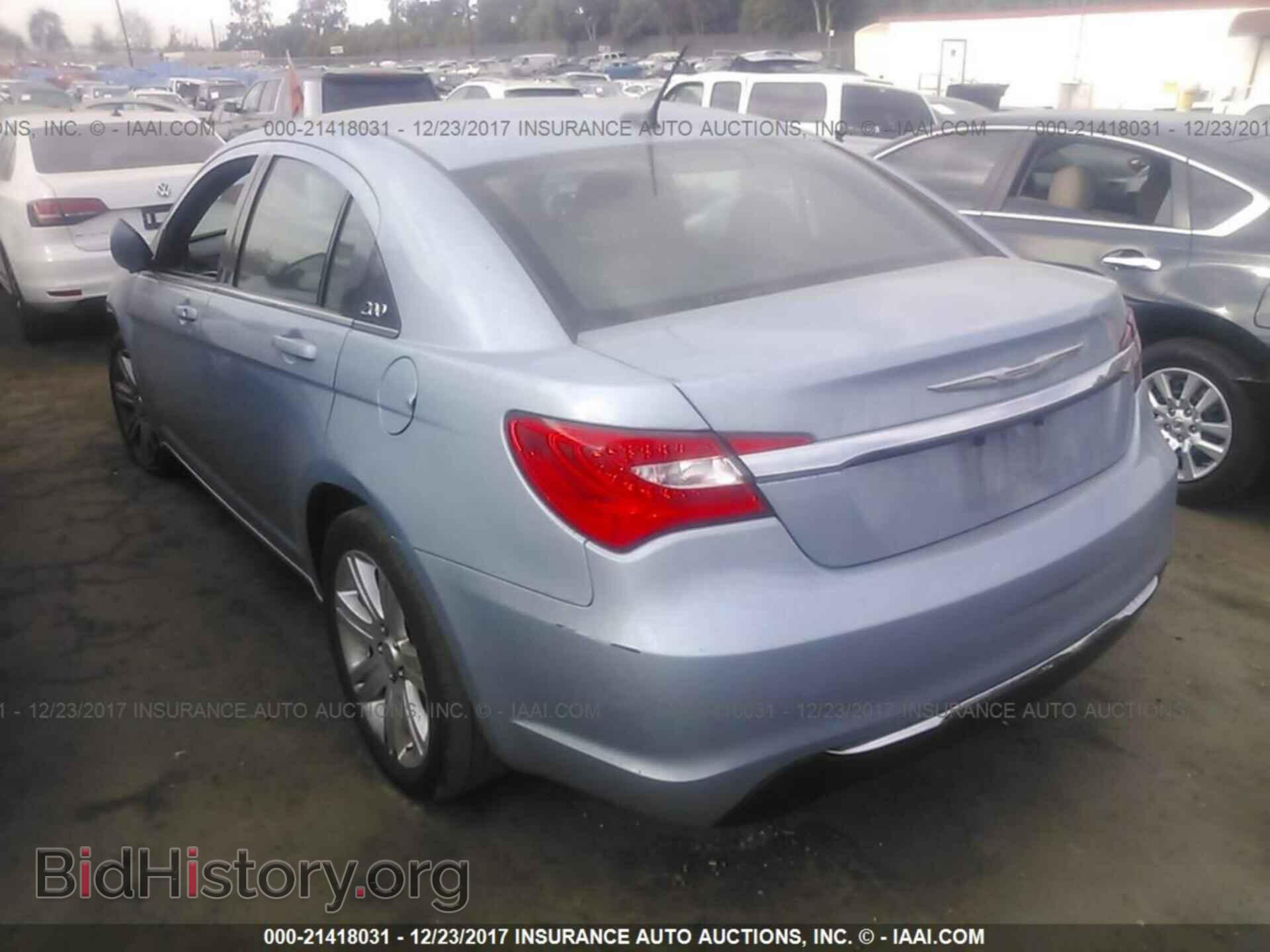 2013 Chrysler 200 - VIN: 1C3CCBAB5DN670317 - Фото 3