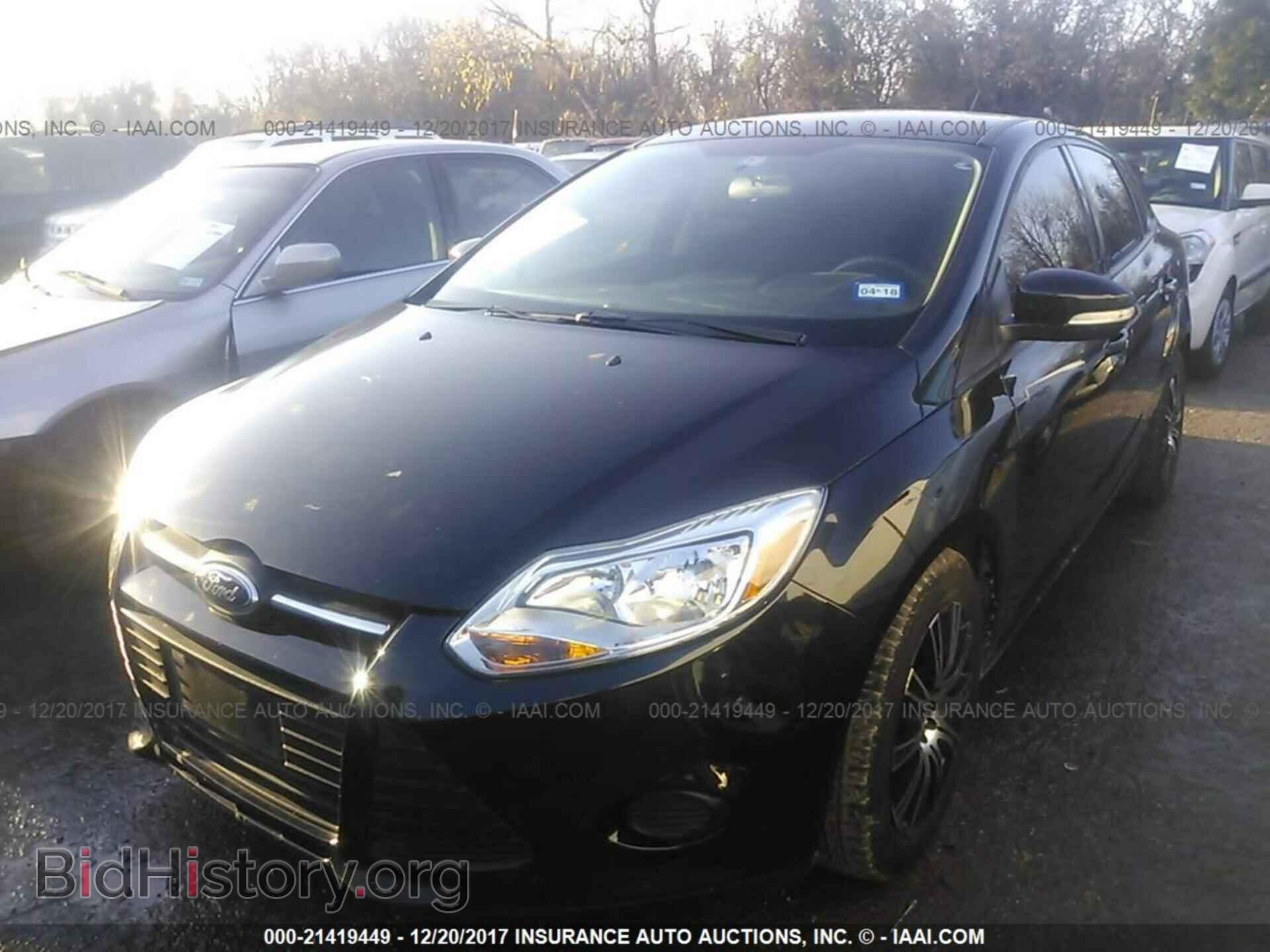 2013 Ford Focus - VIN: 1FADP3F26DL289743 - Фото 2