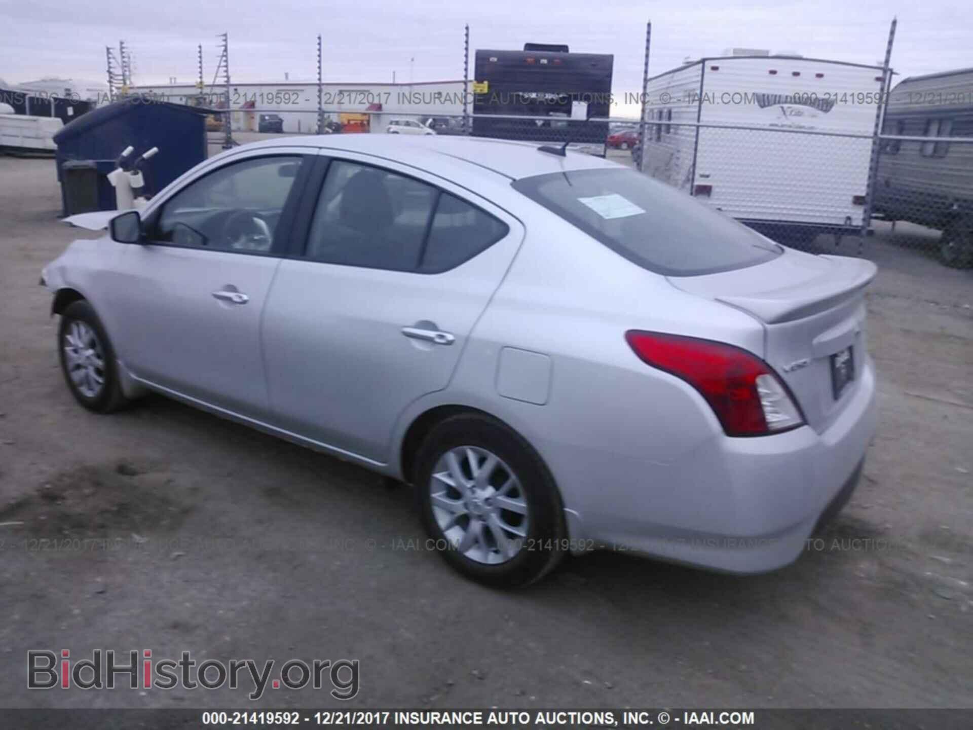 2017 Nissan Versa - VIN: 3N1CN7AP1HL854726 - Photo 3