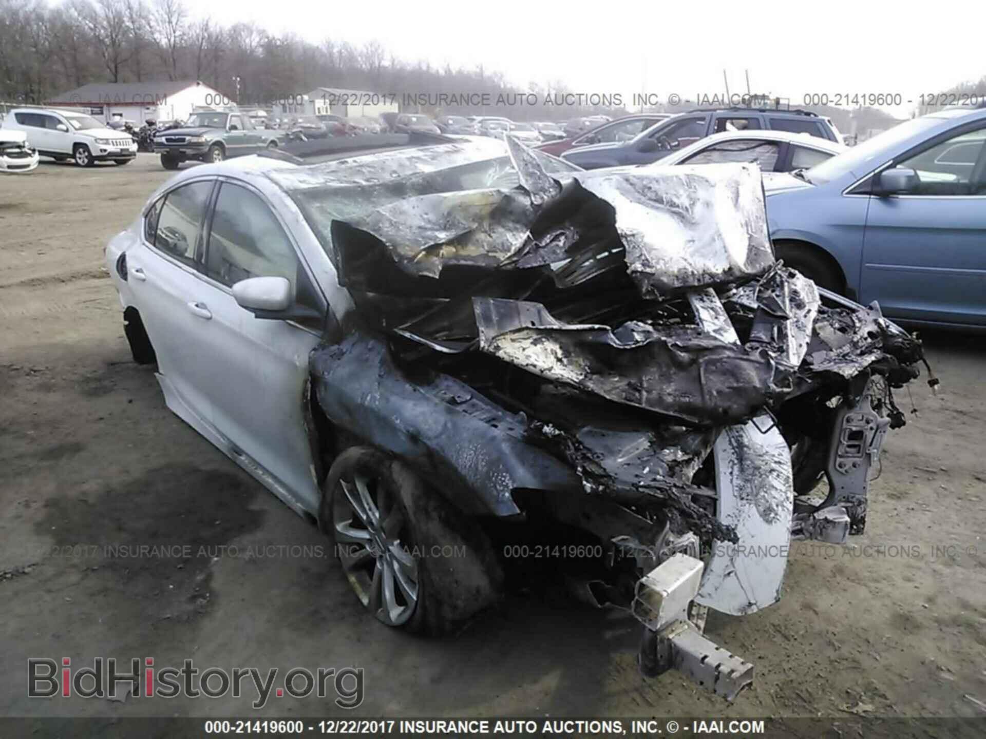 Photo 1C3CCCAB2FN684961 - Chrysler 200 2015