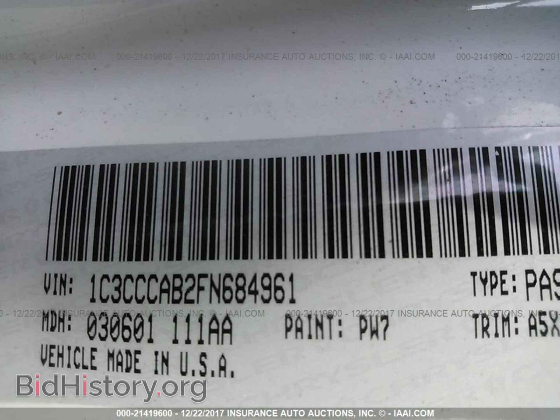 2015 Chrysler 200 - VIN: 1C3CCCAB2FN684961 - Photo 9