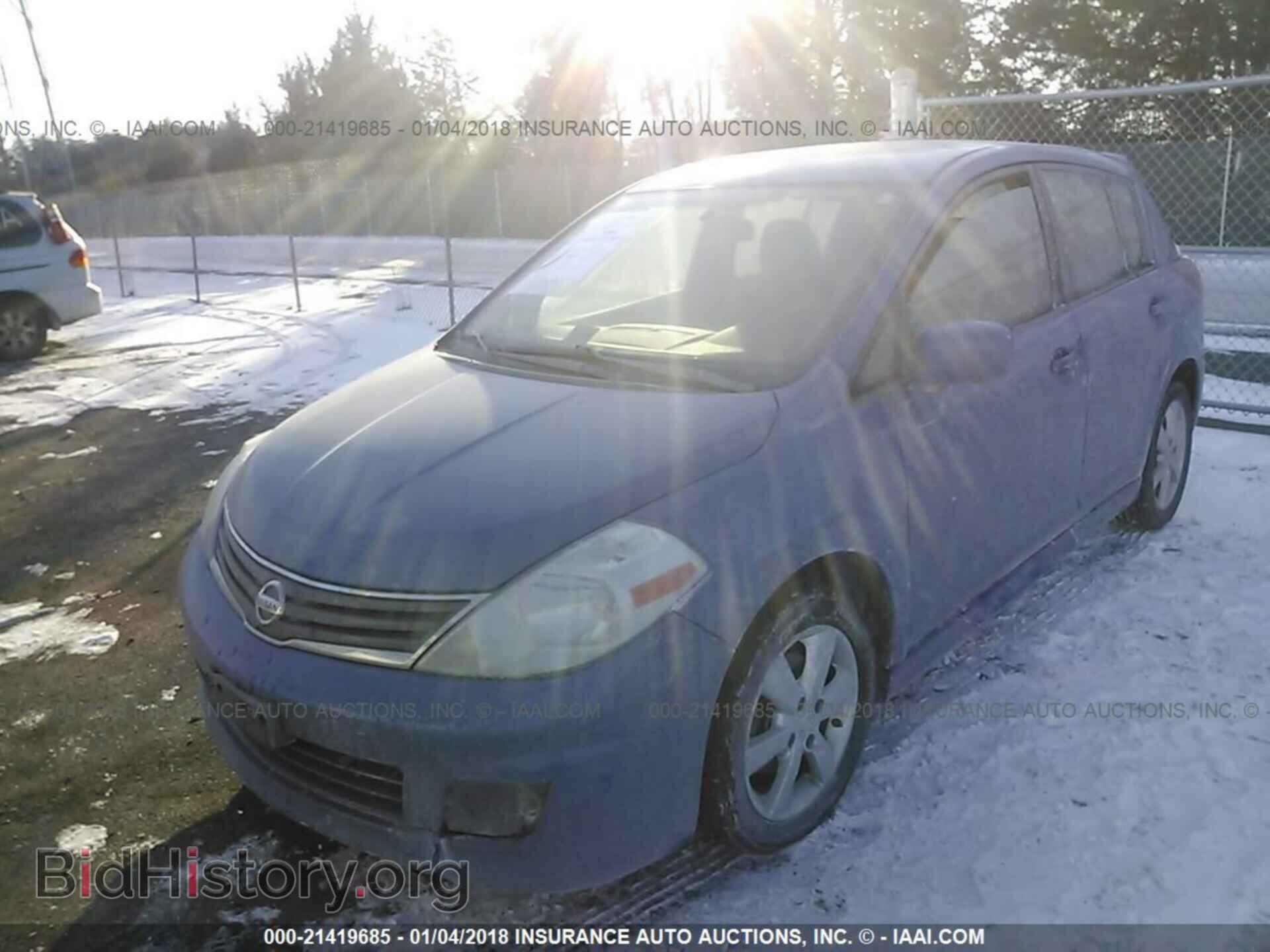 2011 Nissan Versa - VIN: 3N1BC1CP8BL496933 - Фото 2