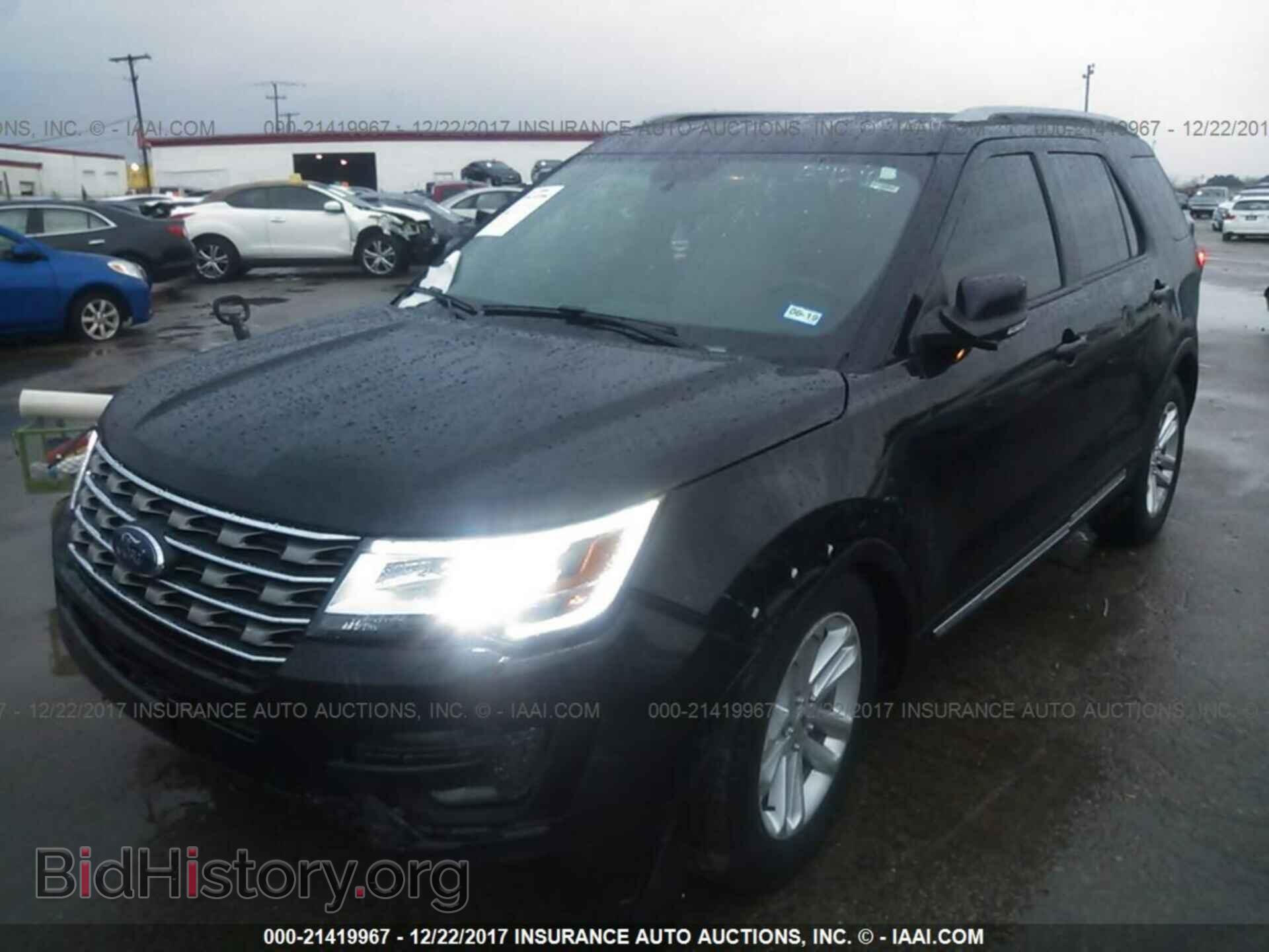 2017 Ford Explorer - VIN: 1FM5K7D85HGD39389 - Photo 2