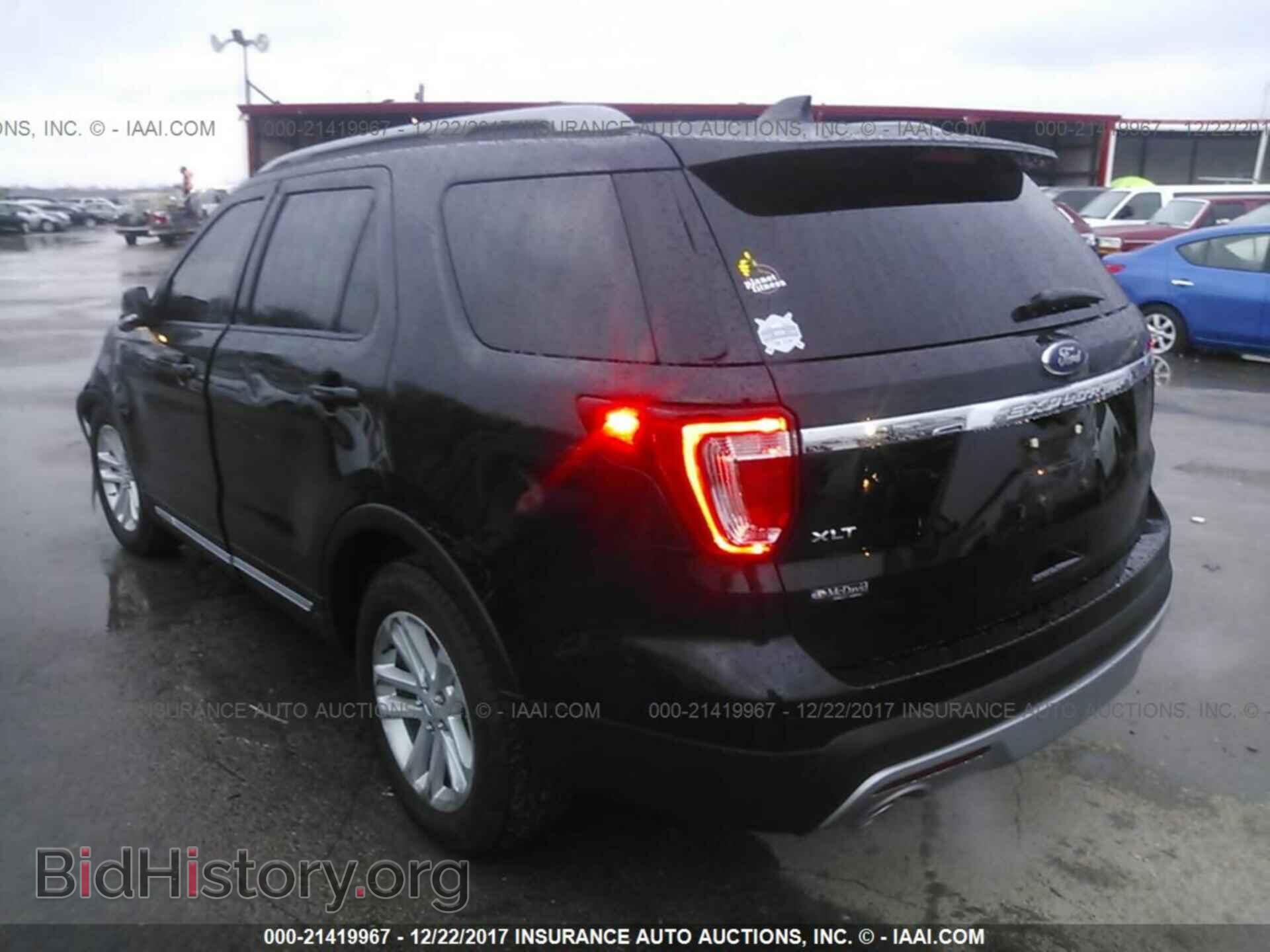 2017 Ford Explorer - VIN: 1FM5K7D85HGD39389 - Photo 3