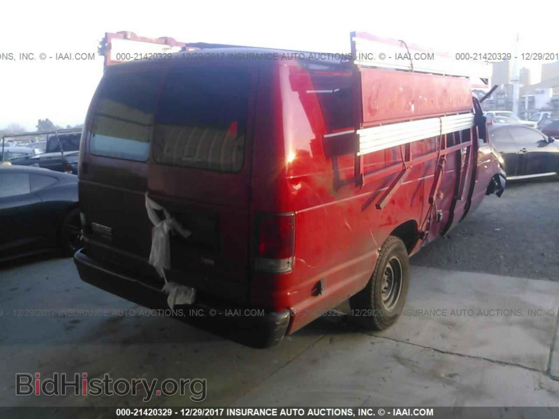 2013 Ford Econoline - VIN: 1FTSS3EL4DDA81302 - Фото 4