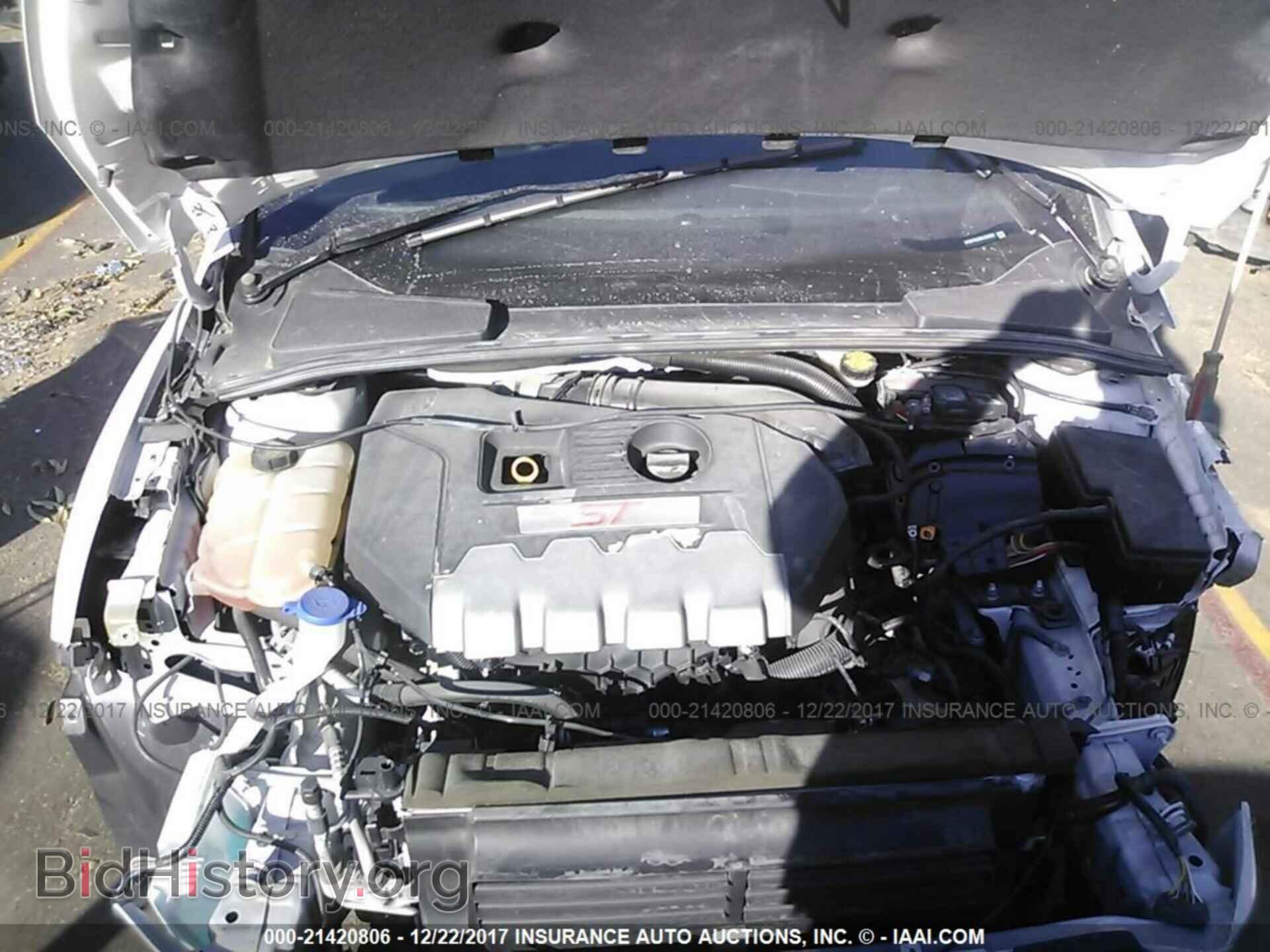 2016 Ford Focus - VIN: 1FADP3L95GL238580 - Photo 10