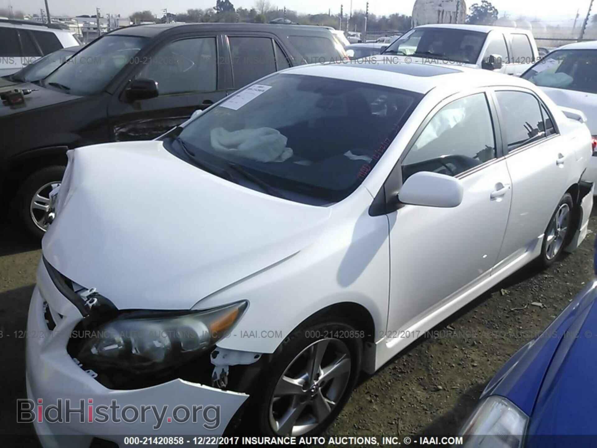 2011 Toyota Corolla - VIN: 2T1BU4EE5BC749863 - Фото 2