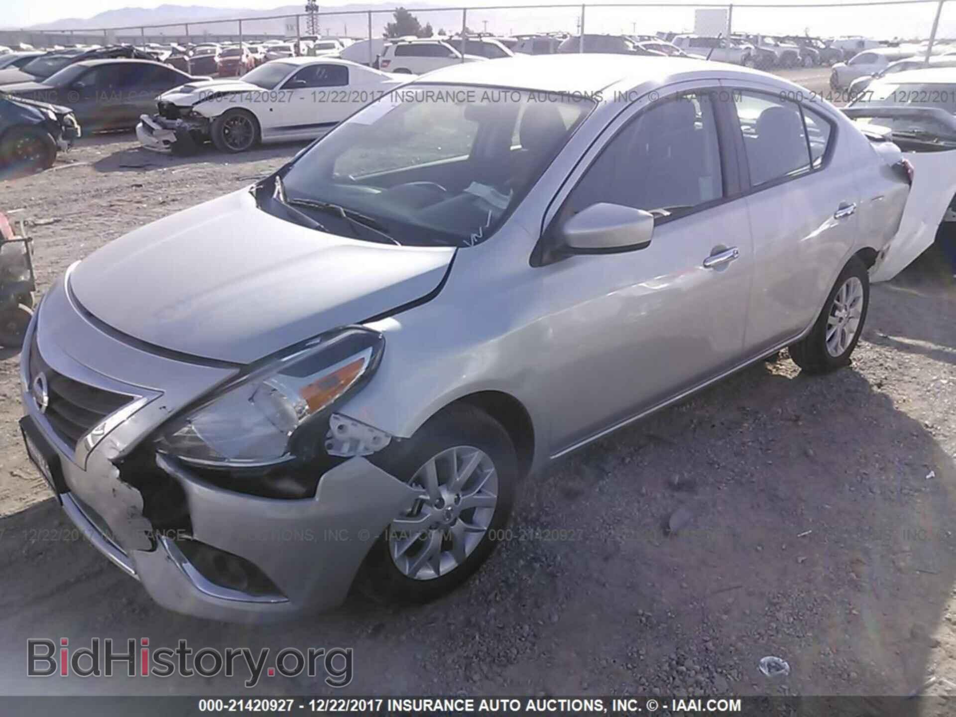 2017 Nissan Versa - VIN: 3N1CN7AP1HL901172 - Photo 2