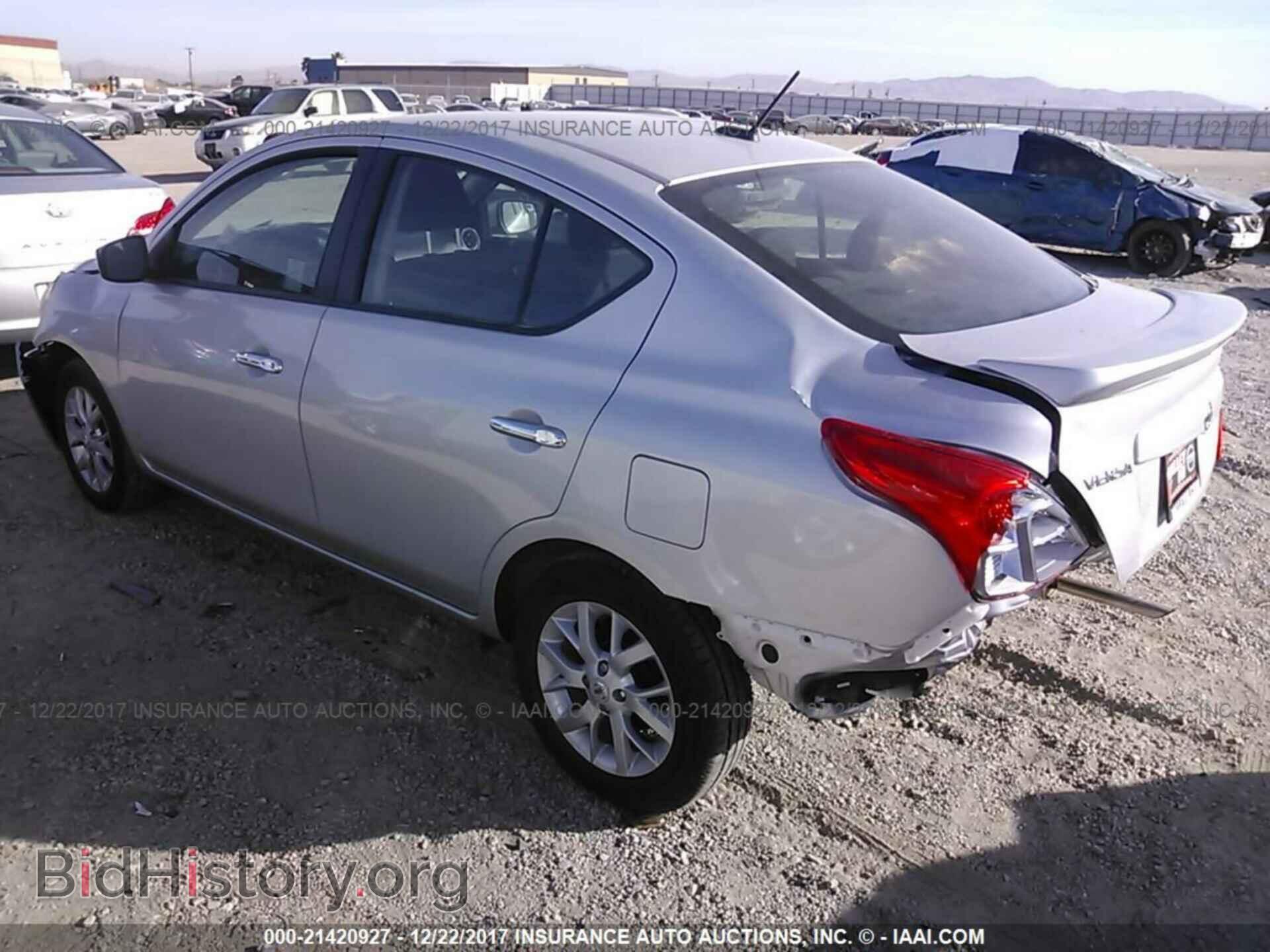 2017 Nissan Versa - VIN: 3N1CN7AP1HL901172 - Photo 3