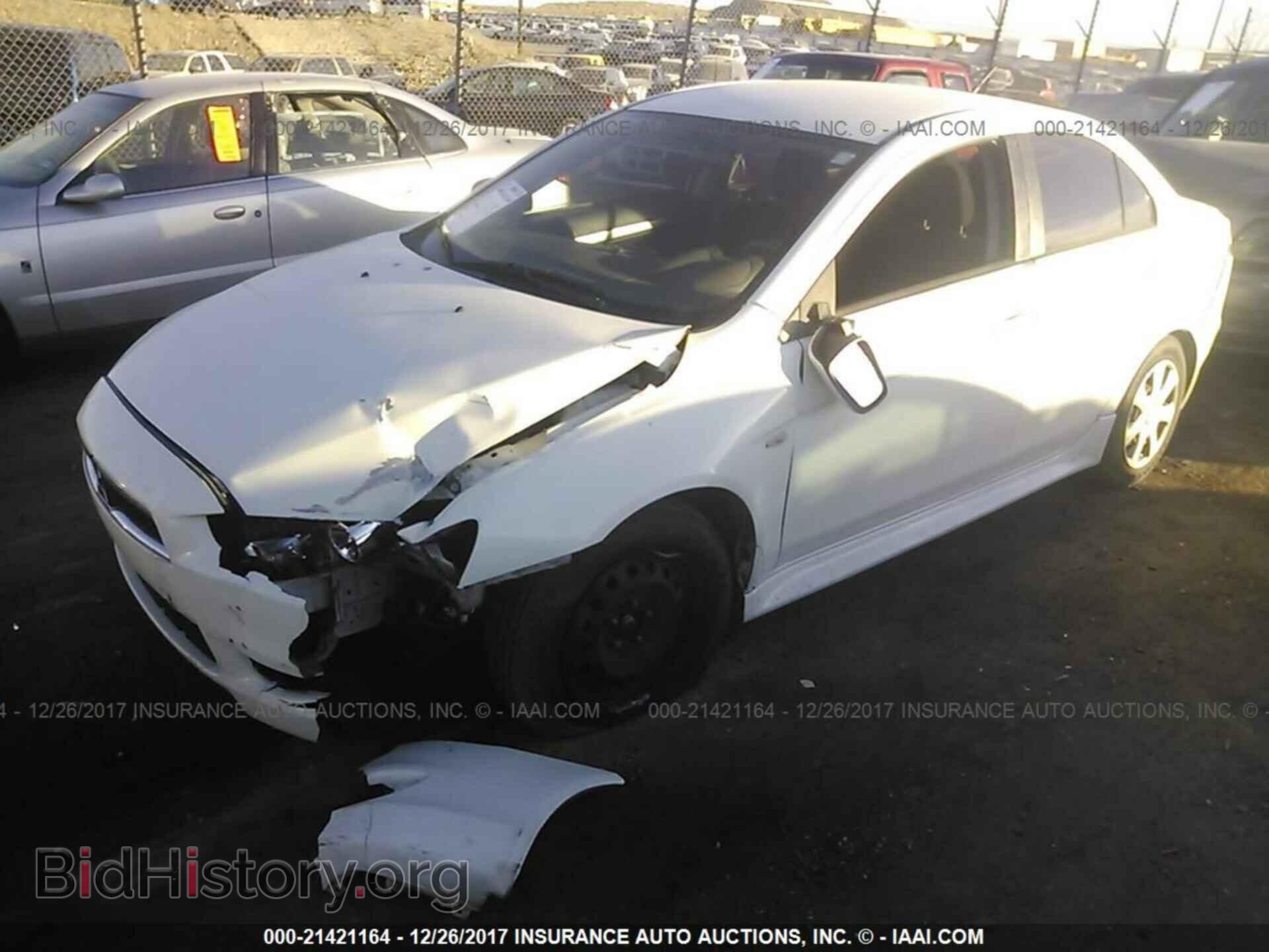 2014 Mitsubishi Lancer - VIN: JA32U2FU8EU019672 - Фото 2