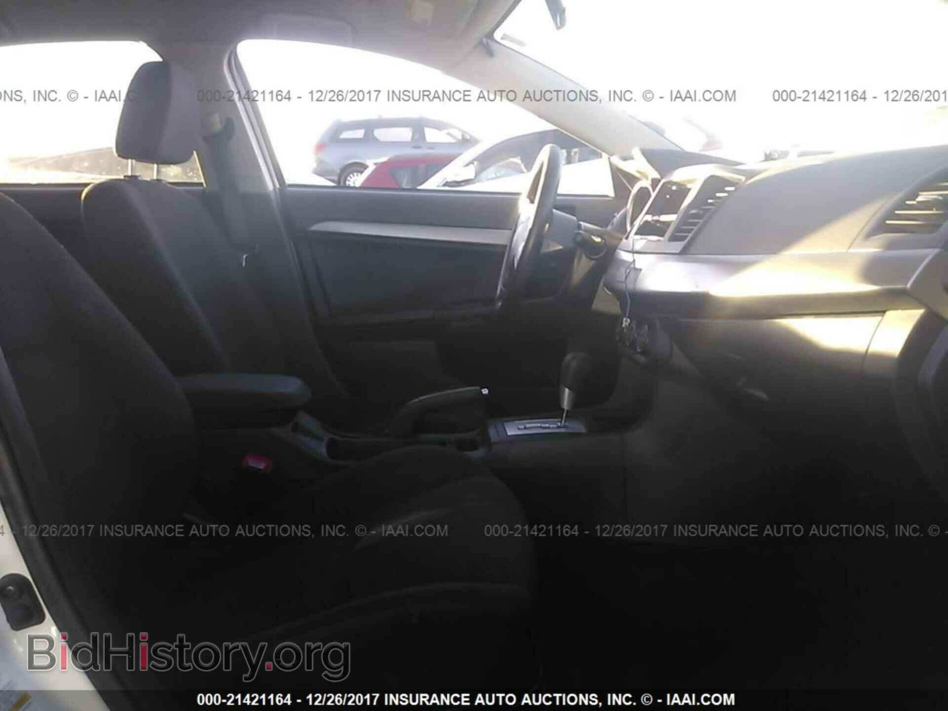 2014 Mitsubishi Lancer - VIN: JA32U2FU8EU019672 - Фото 5